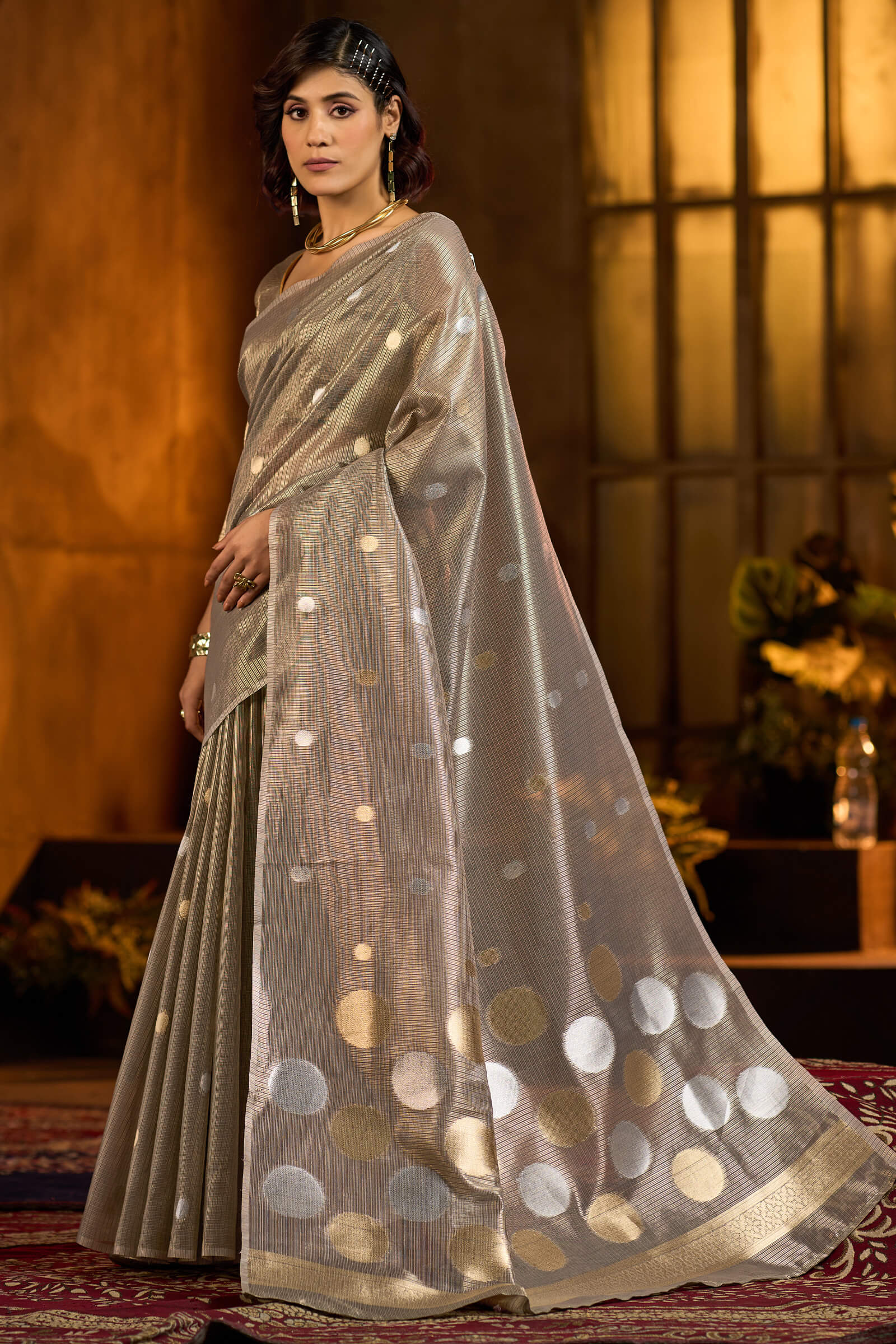 Profuse Grey Soft Banarasi Tissue Silk Saree With Radiant Blouse Piece - Image 5