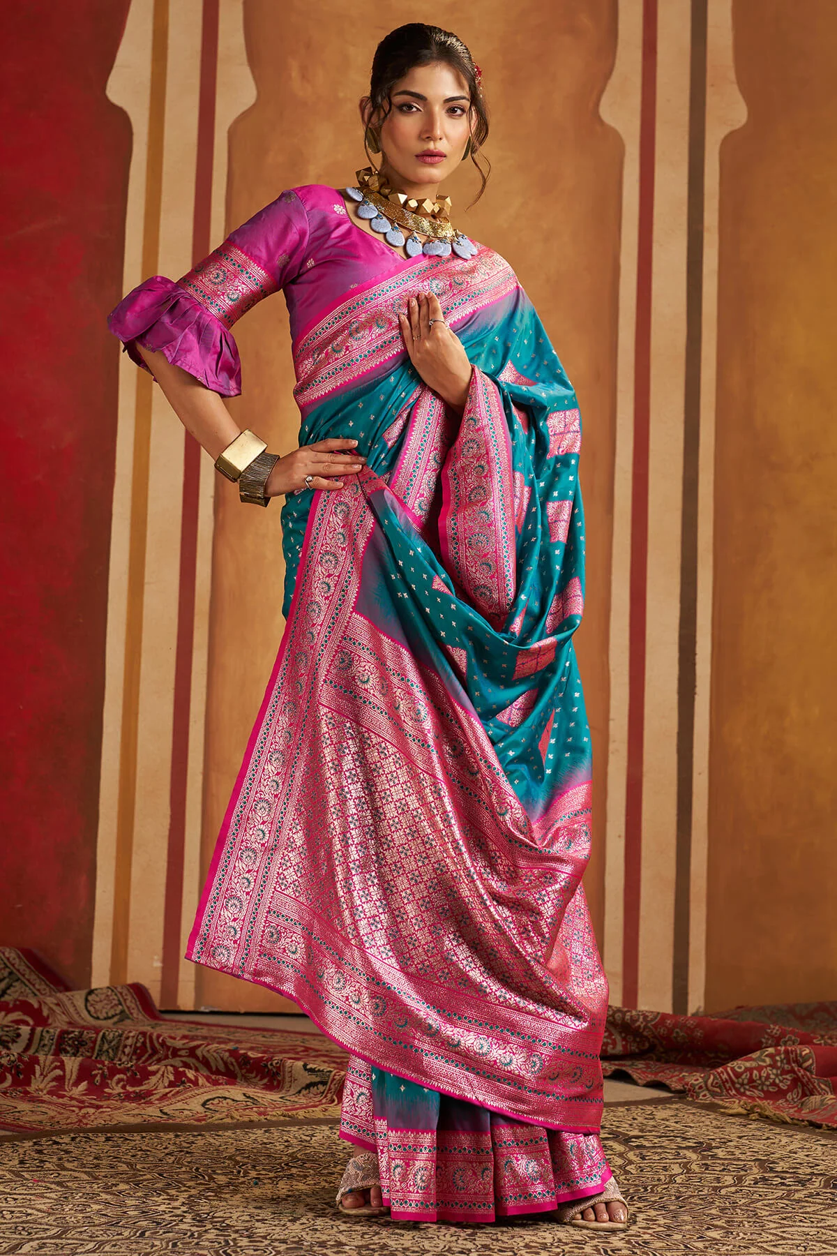 Prominent Firozi Pure Zari Weaving Banarasi Silk Saree With Flamboyant Blouse Piece - Image 3