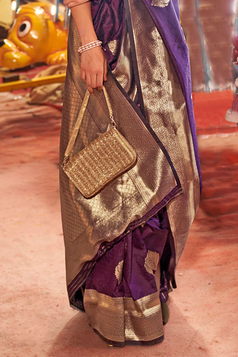 Prominent Purple Soft Banarasi Silk Saree With Desirable Blouse Piece - Image 3