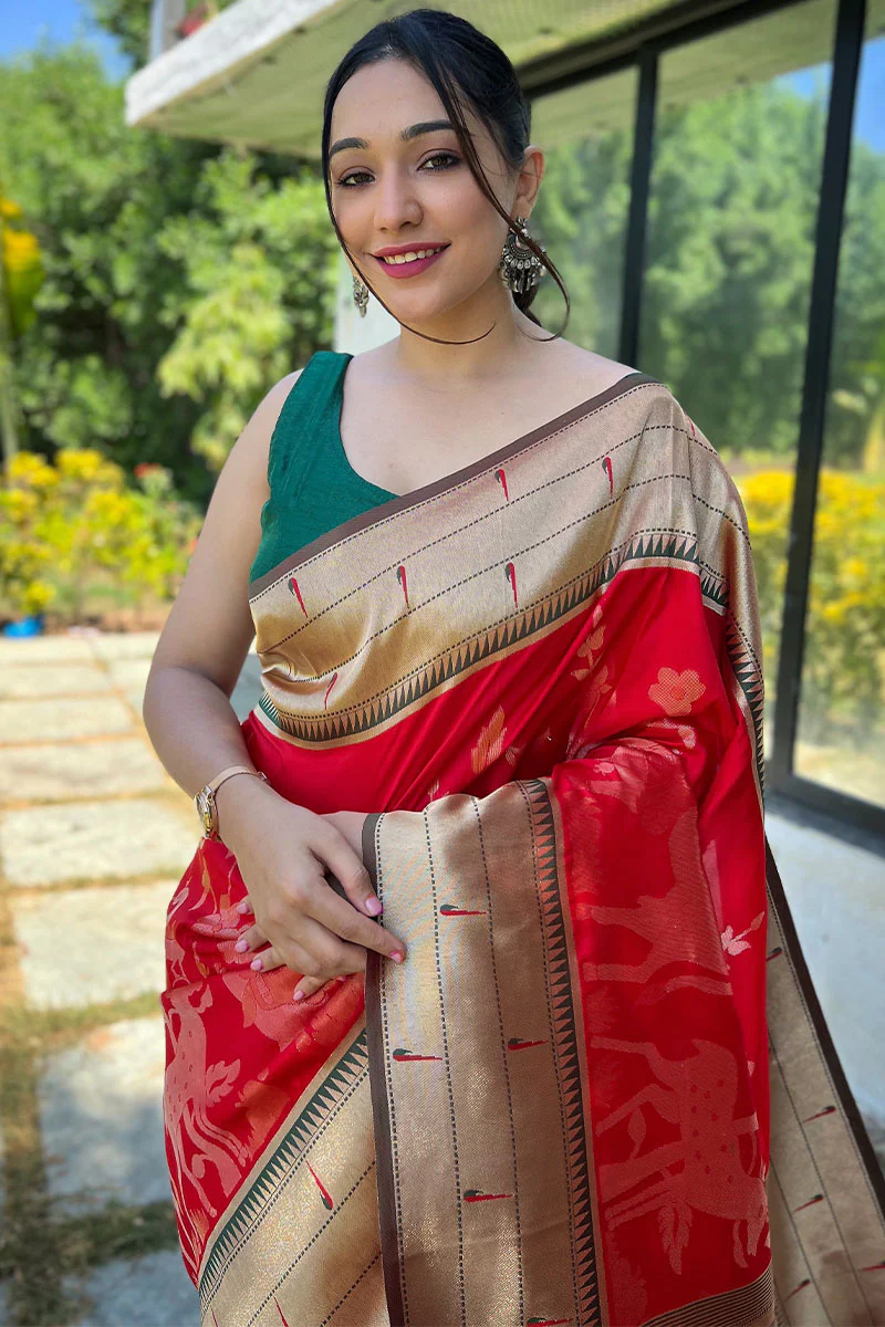 Prominent Red Paithani Silk Saree With Entrancing Blouse Piece - Image 2