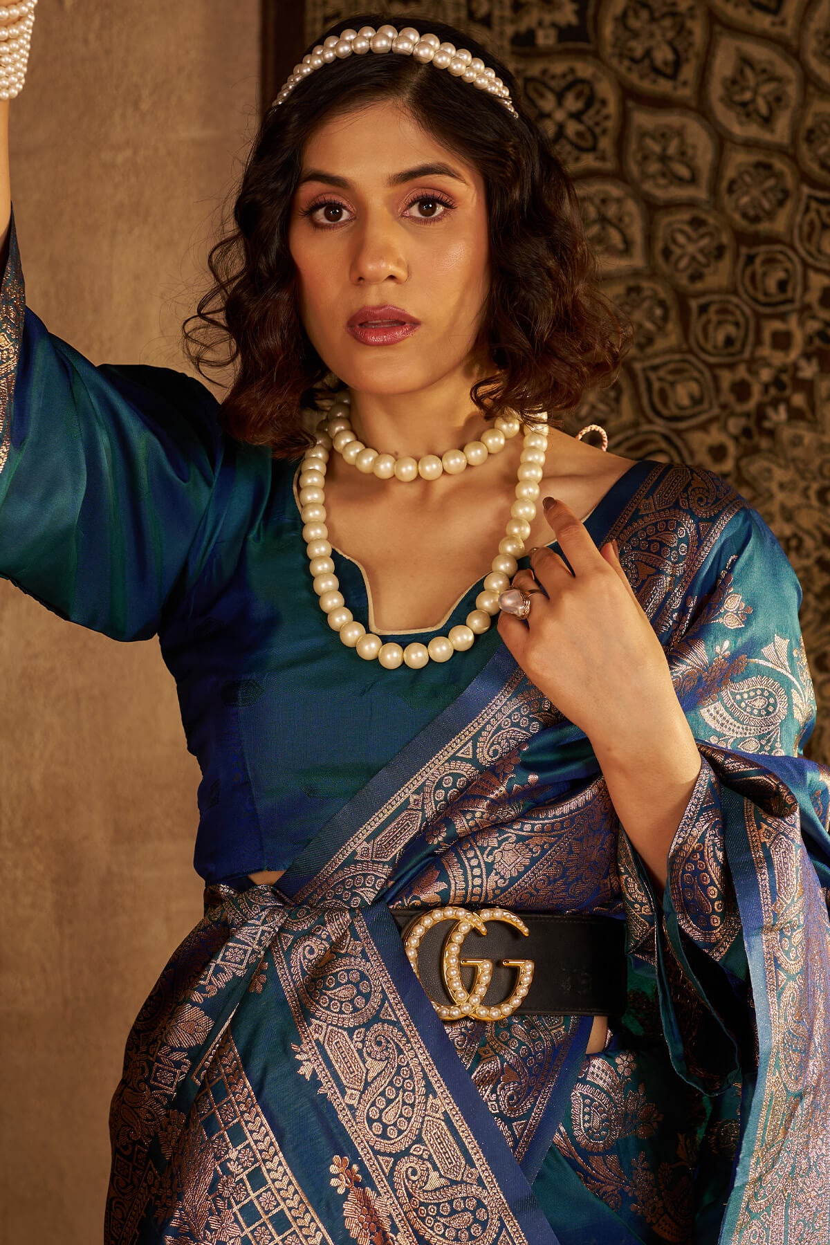 Propinquity Rama Pure Zari Weaving Banarasi Silk Saree With Entrancing Blouse Piece - Image 4