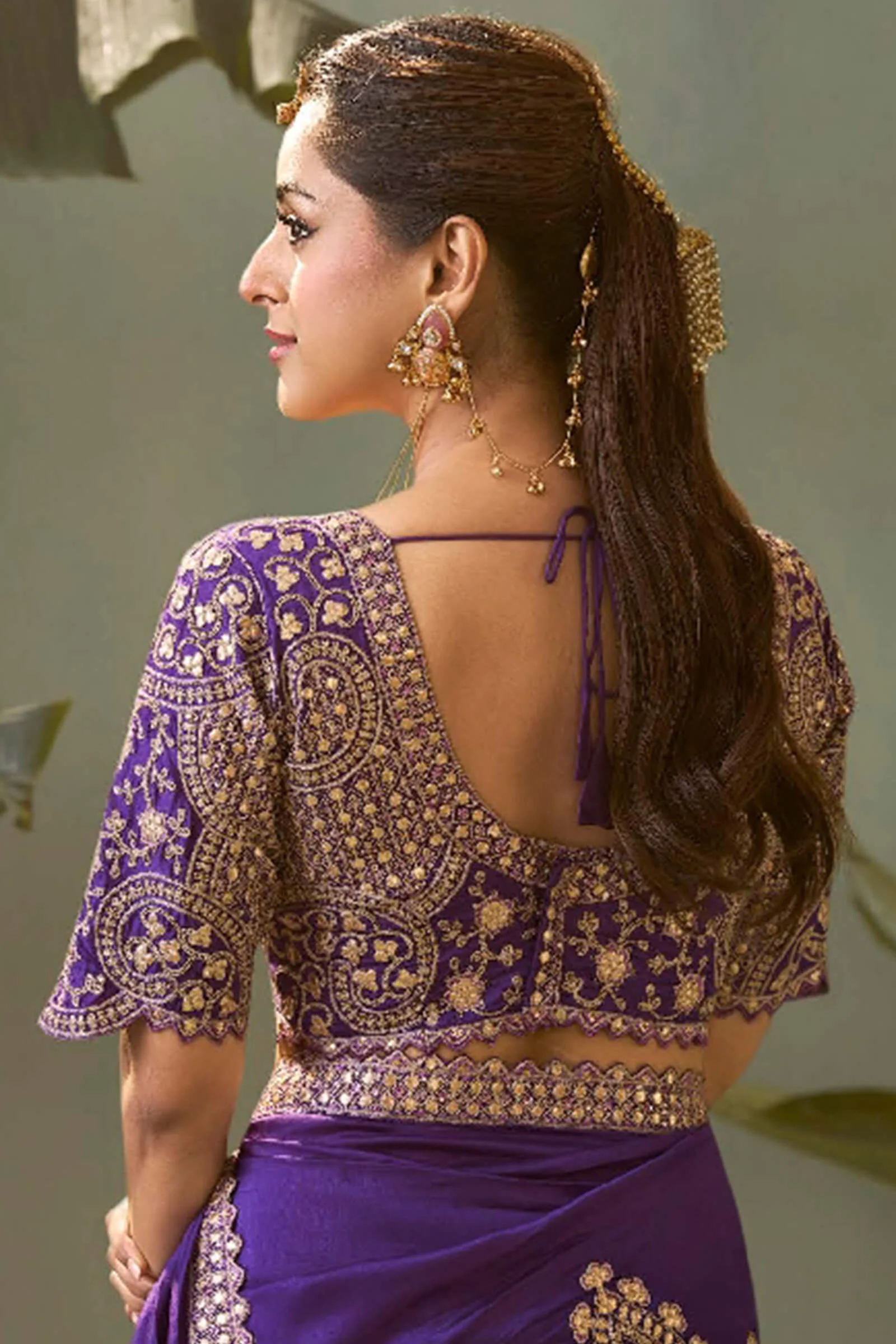 Pulsating Royal Purple Soft Silk Embroidery Work Saree With Staring Blouse Piece - Image 3