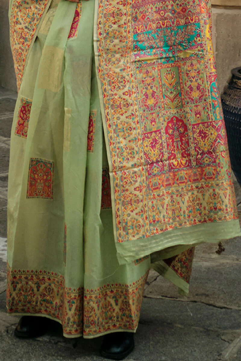 Quintessential Pista Pashmina saree With Alluring Blouse Piece - Image 3