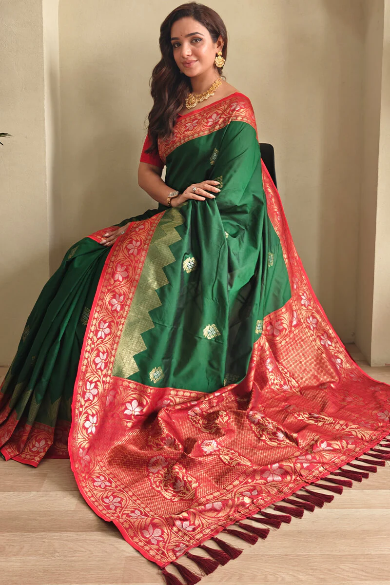 Radiant Dark Green Soft Banarasi Silk Saree With Hypnotic Blouse Piece - Image 2