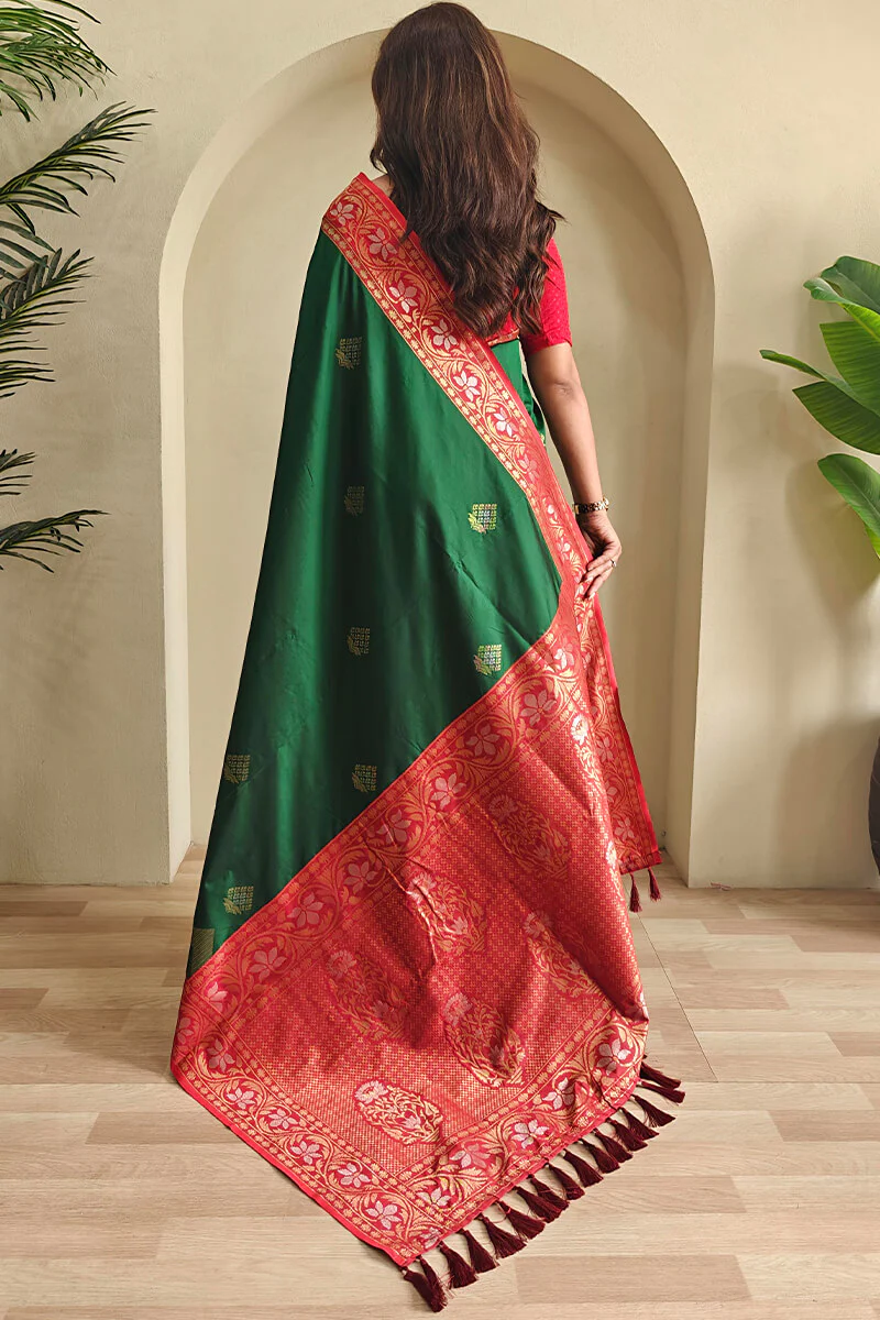Radiant Dark Green Soft Banarasi Silk Saree With Hypnotic Blouse Piece - Image 4