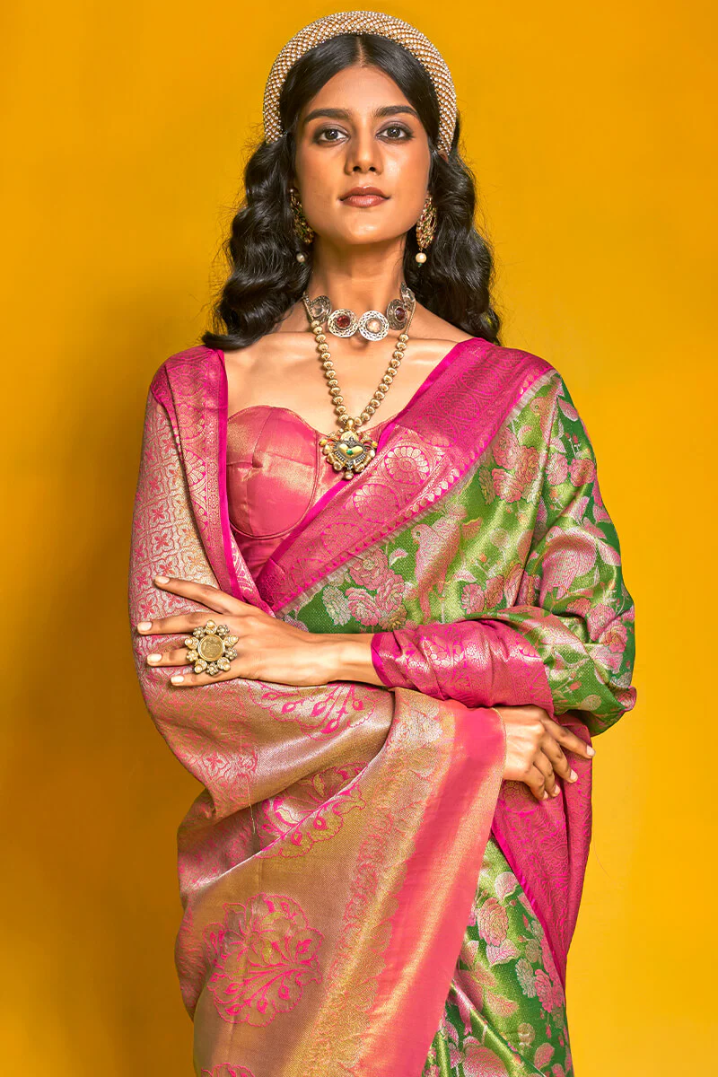 Ratatouille Green Kanjivaram Silk Saree With Engrossing Blouse Piece - Image 2
