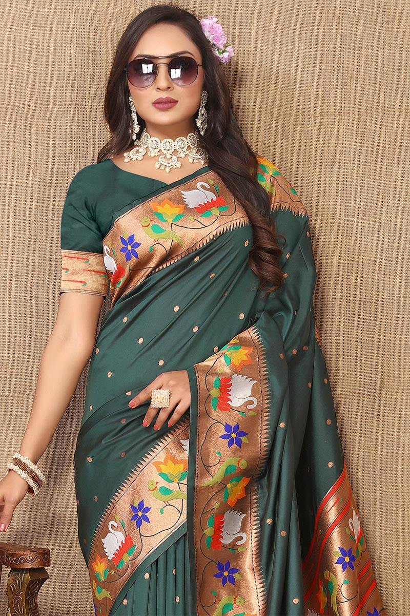 Ravishing Dark Green Paithani Silk Saree With Delightful Blouse Piece - Image 2