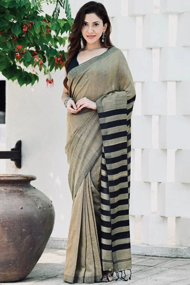 Ravishing Grey Cotton Silk Saree With Demanding Blouse Piece - Image 3