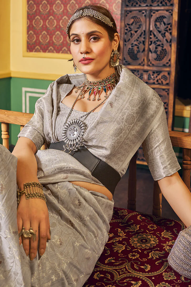 Ravishing Grey Soft Banarasi Silk Saree With Grandiose Blouse Piece - Image 4