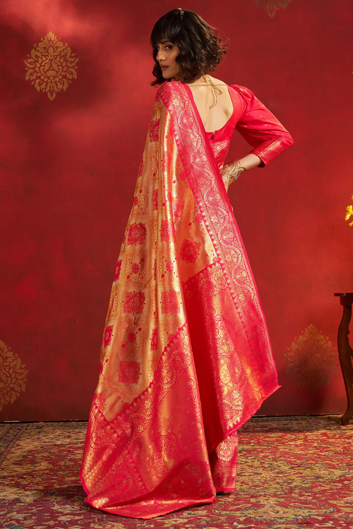 Redolent Dark Pink Kanjivaram Silk Saree With Pleasurable Blouse Piece - Image 6
