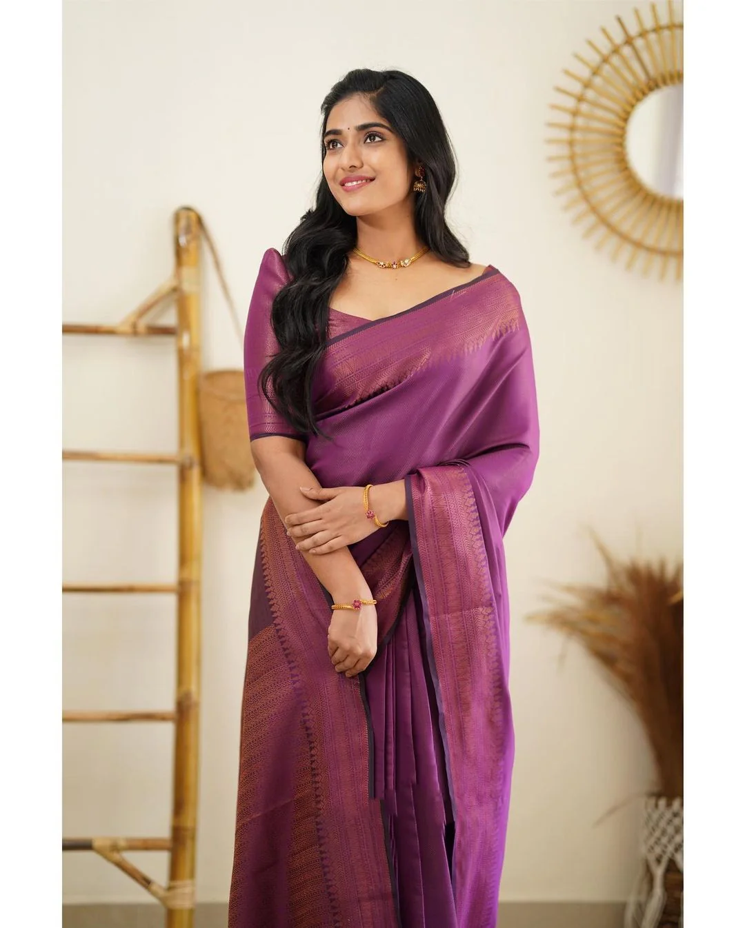 Redolent Purple Soft Silk Saree With Gratifying Blouse Piece - Image 4