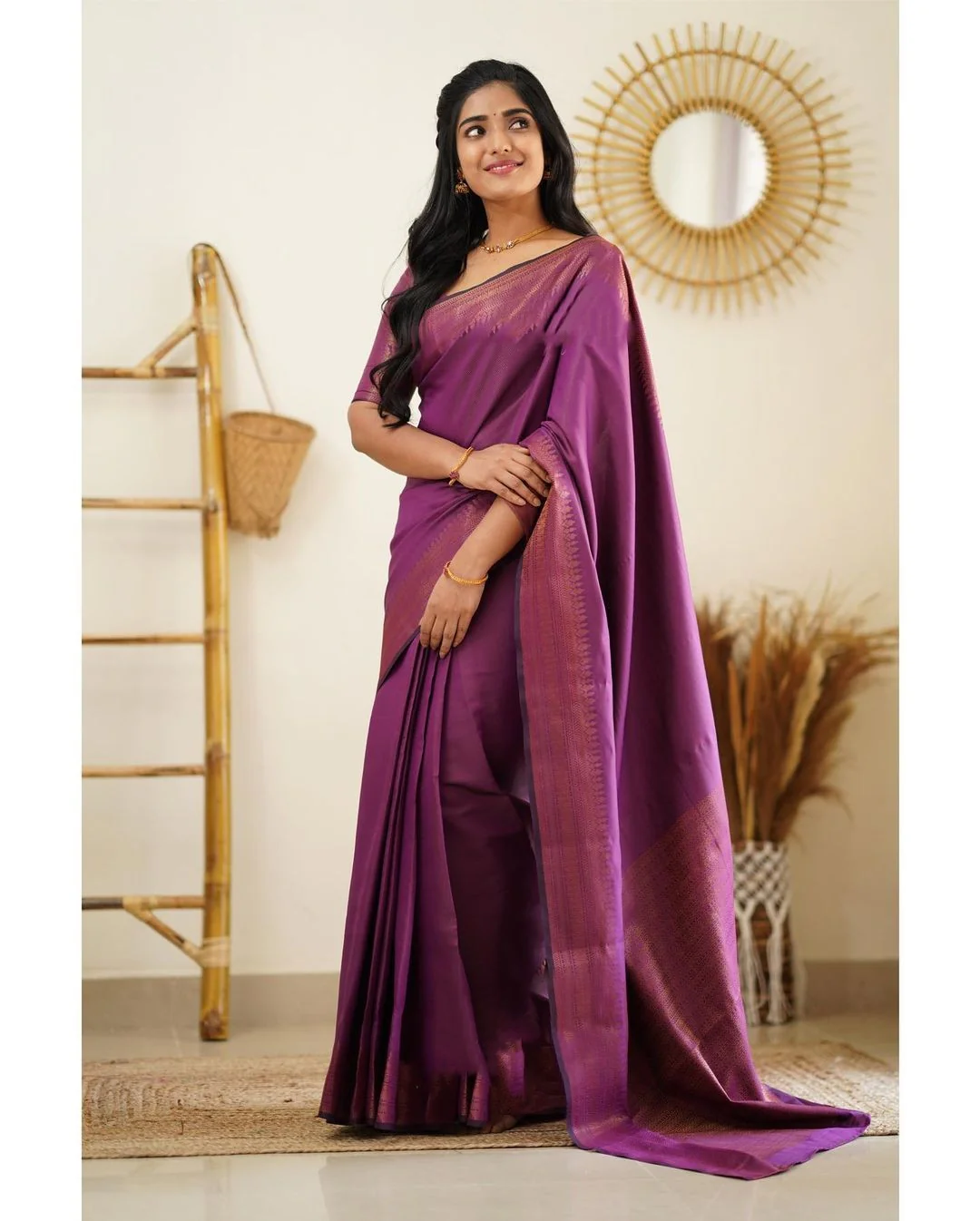 Redolent Purple Soft Silk Saree With Gratifying Blouse Piece - Image 5