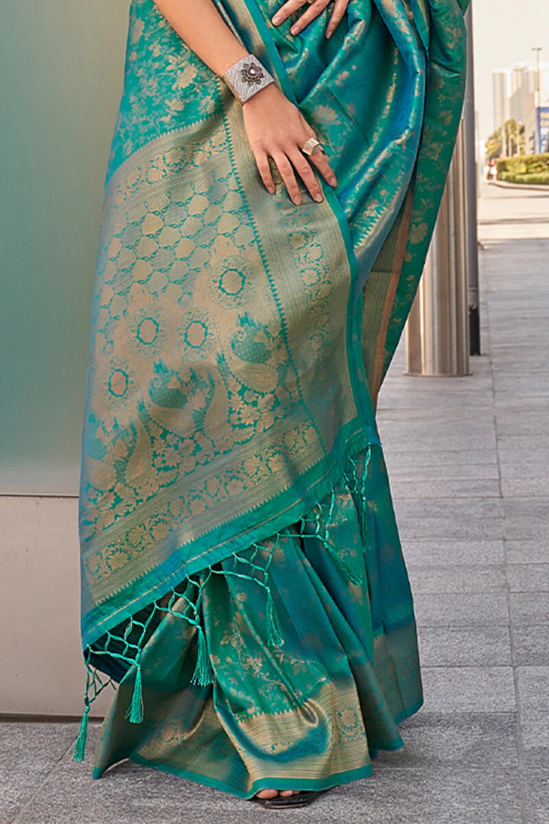 Redolent Rama Kanjivaram Silk Saree With Serendipity Blouse Piece - Image 2