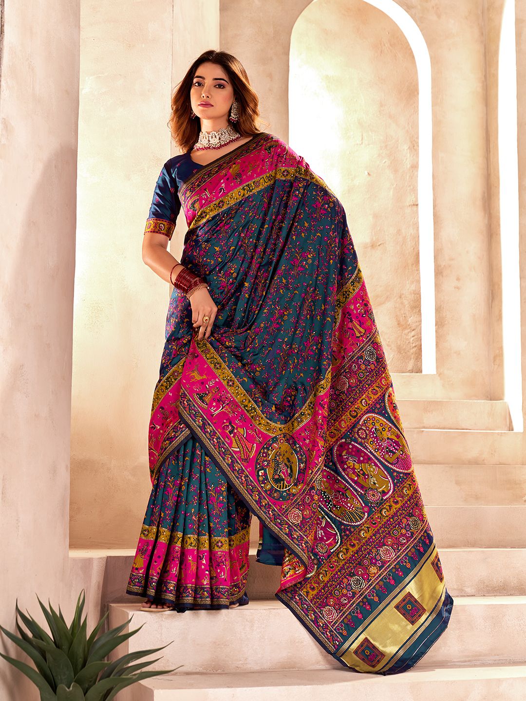 Refreshing Rama Nylon Dola Pashmina Saree With Scrumptious Blouse Piece - Image 3