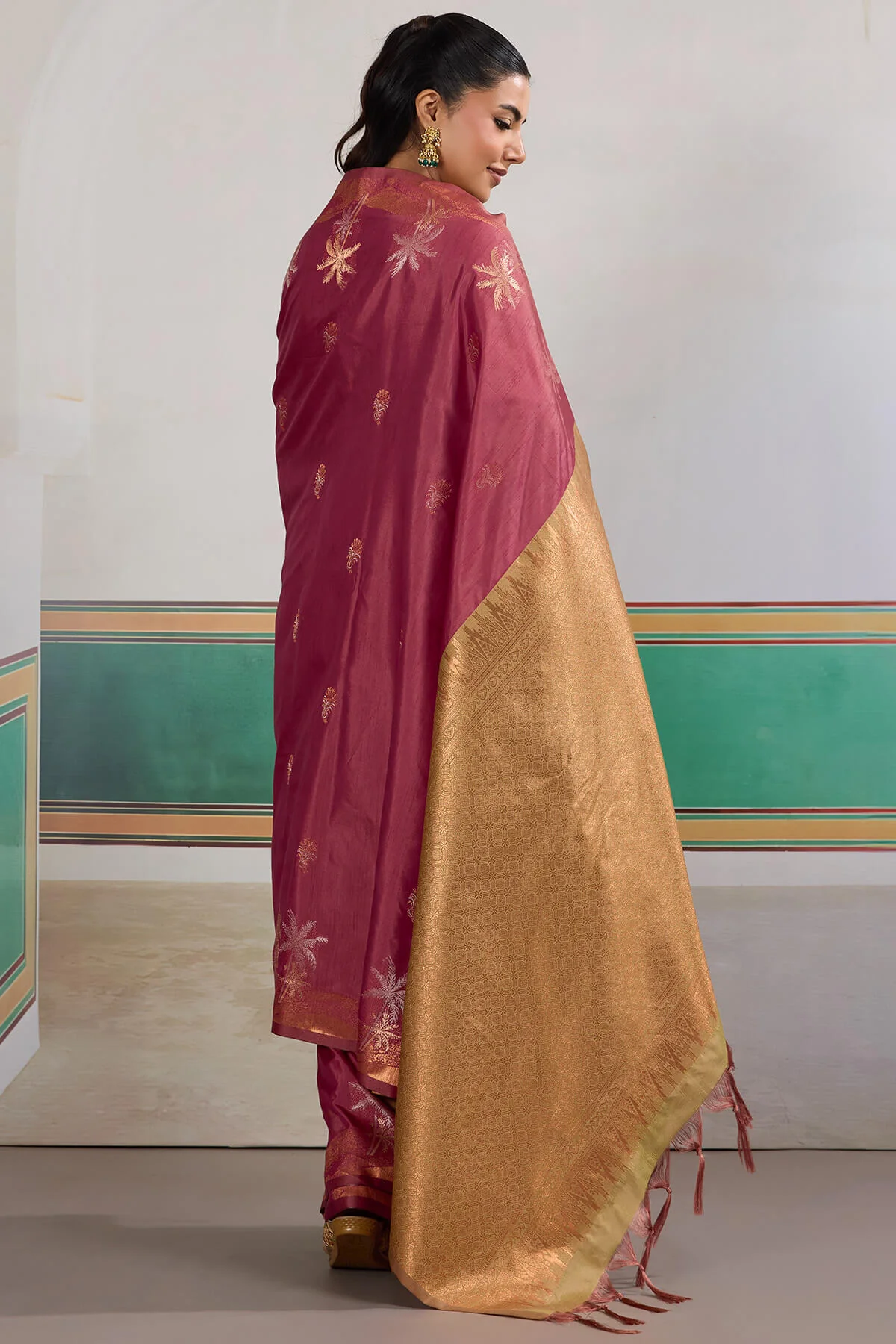 Resplendent Dark Pink Banarasi Tussar Silk Saree With Marvellous Blouse Piece - Image 5