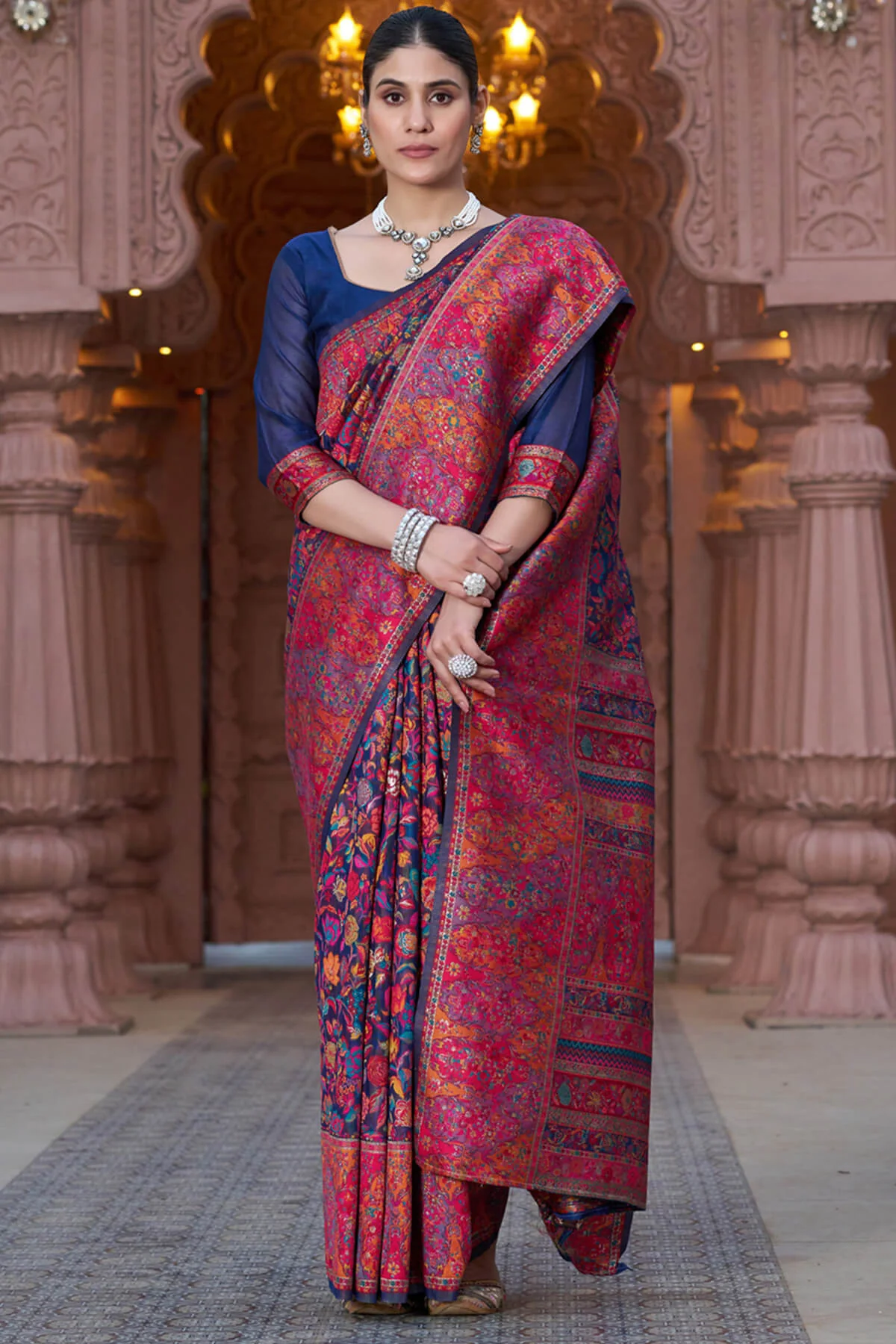 Resplendent Navy Blue Pashmina Saree With Exquisite Blouse Piece - Image 5