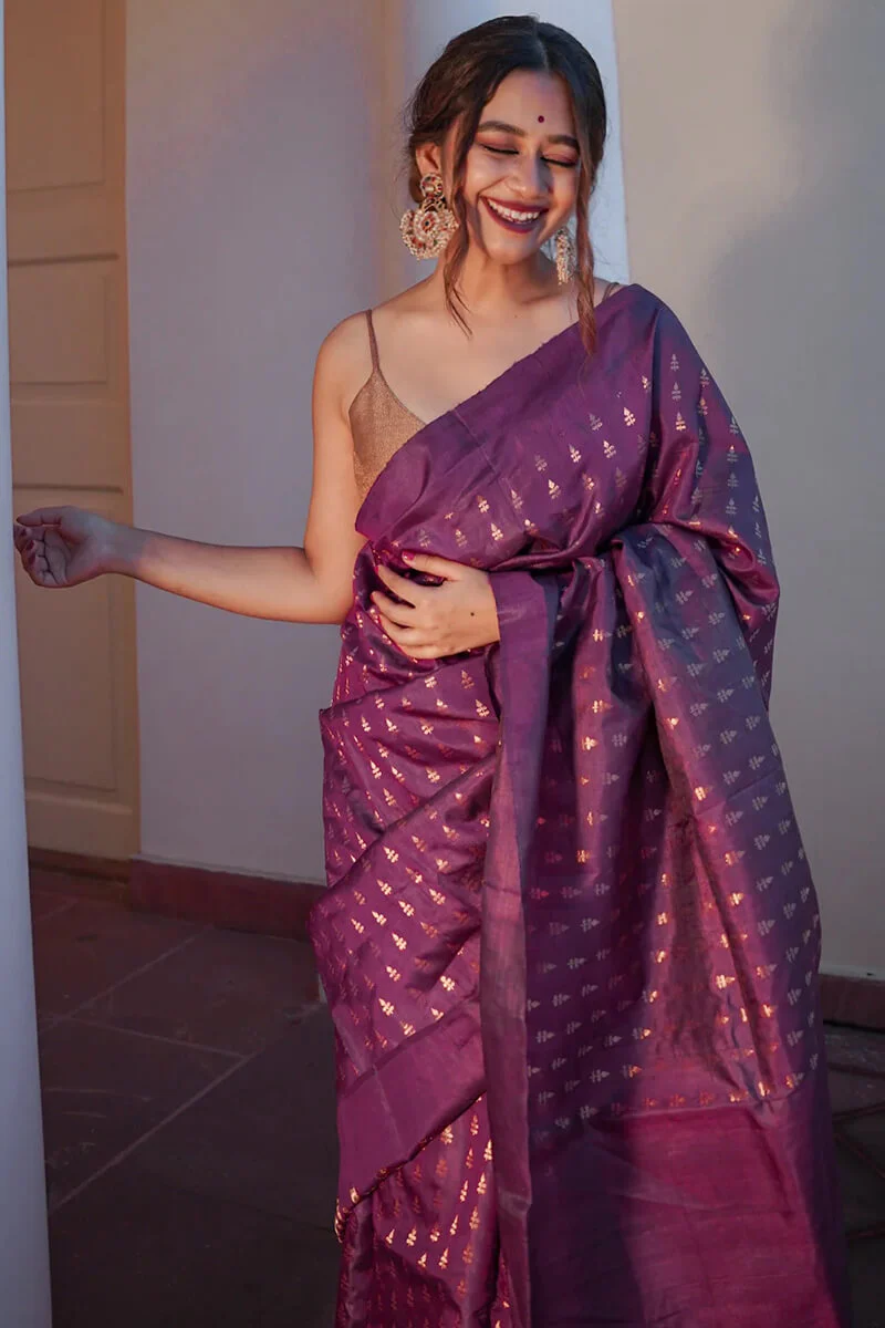 Resplendent Purple Soft Silk Saree With Quintessential Blouse Piece - Image 4