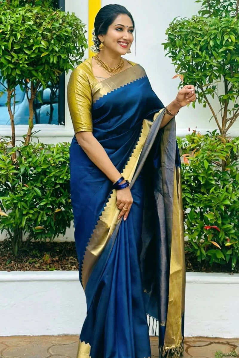 Rhapsody Navy Blue Soft Silk Saree With Fairytale Blouse Piece - Image 3