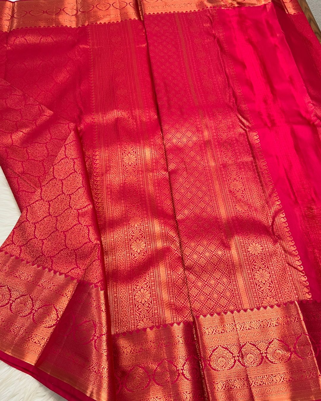 Scintilla Dark Pink Soft Banarasi Silk Saree With Panoply Blouse Piece - Image 2