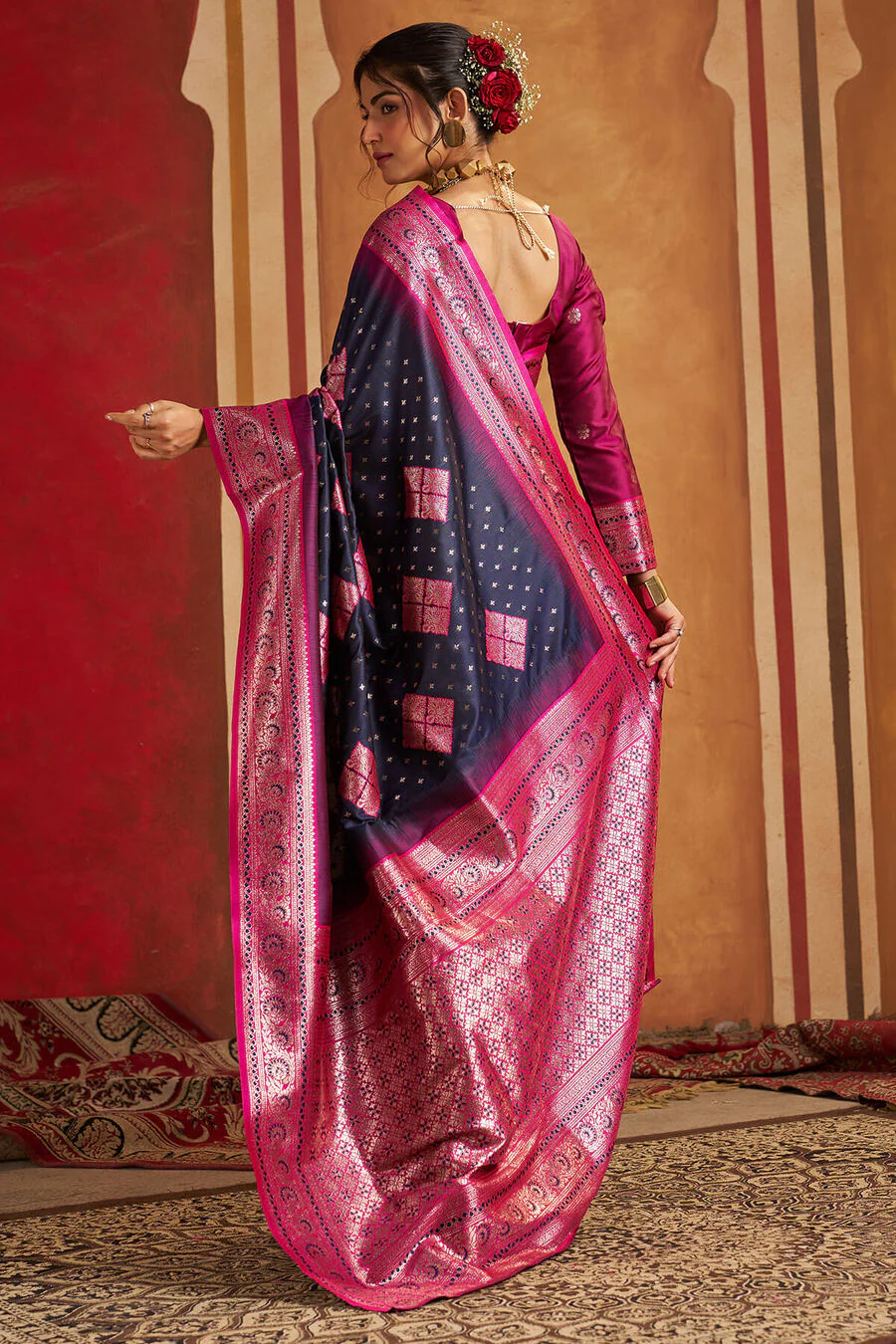 Scintilla Navy Blue Pure Zari Weaving Banarasi Silk Saree With Denouement Blouse Piece - Image 6