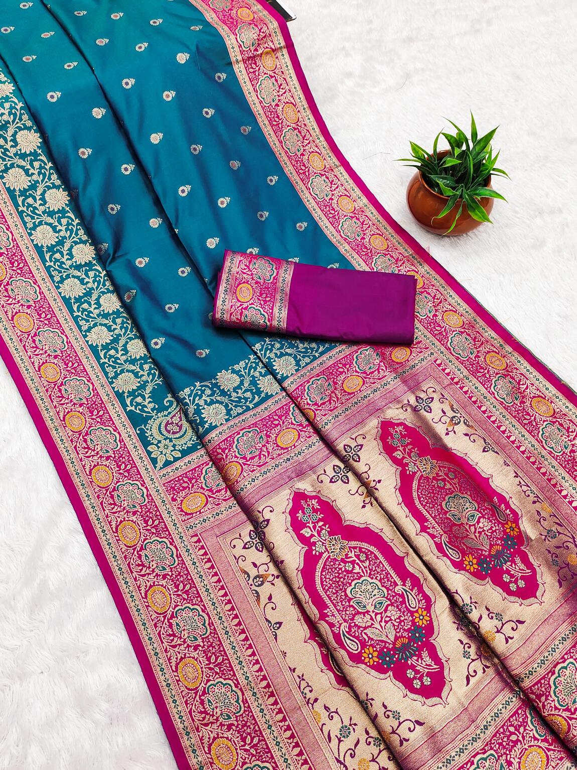 Scintillating Firozi Soft Banarasi Silk Saree With Smashing Blouse Piece