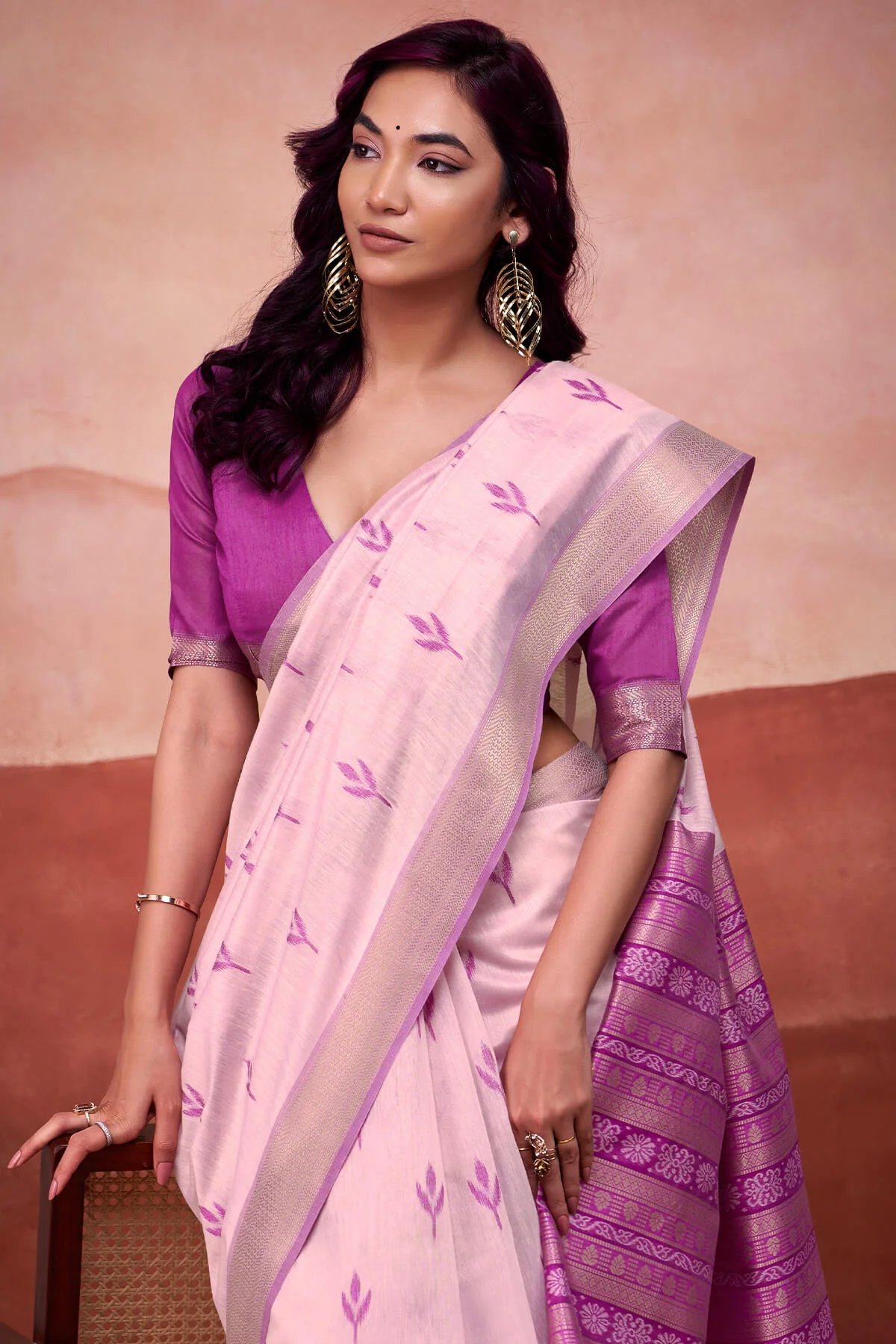 Scintillating Lavender Cotton Silk Saree With Precious Blouse Piece - Image 2