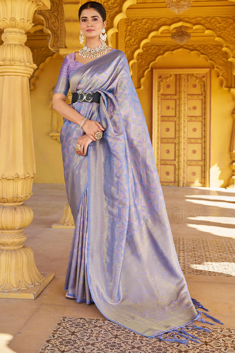 Scintillating Lavender Kanjivaram Silk Saree With Rhapsody Blouse Piece - Image 2