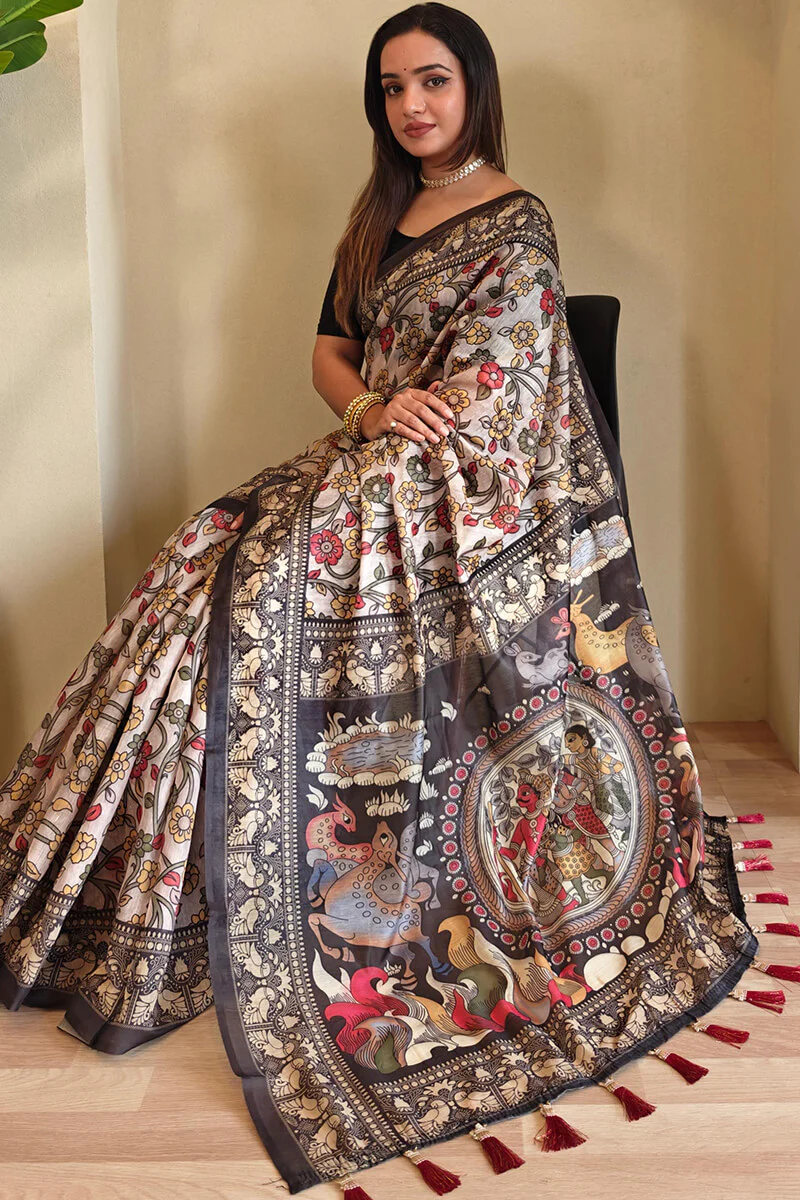 Scrumptious Off White Kalamkari Printed Saree With Scintillating Blouse Piece - Image 4