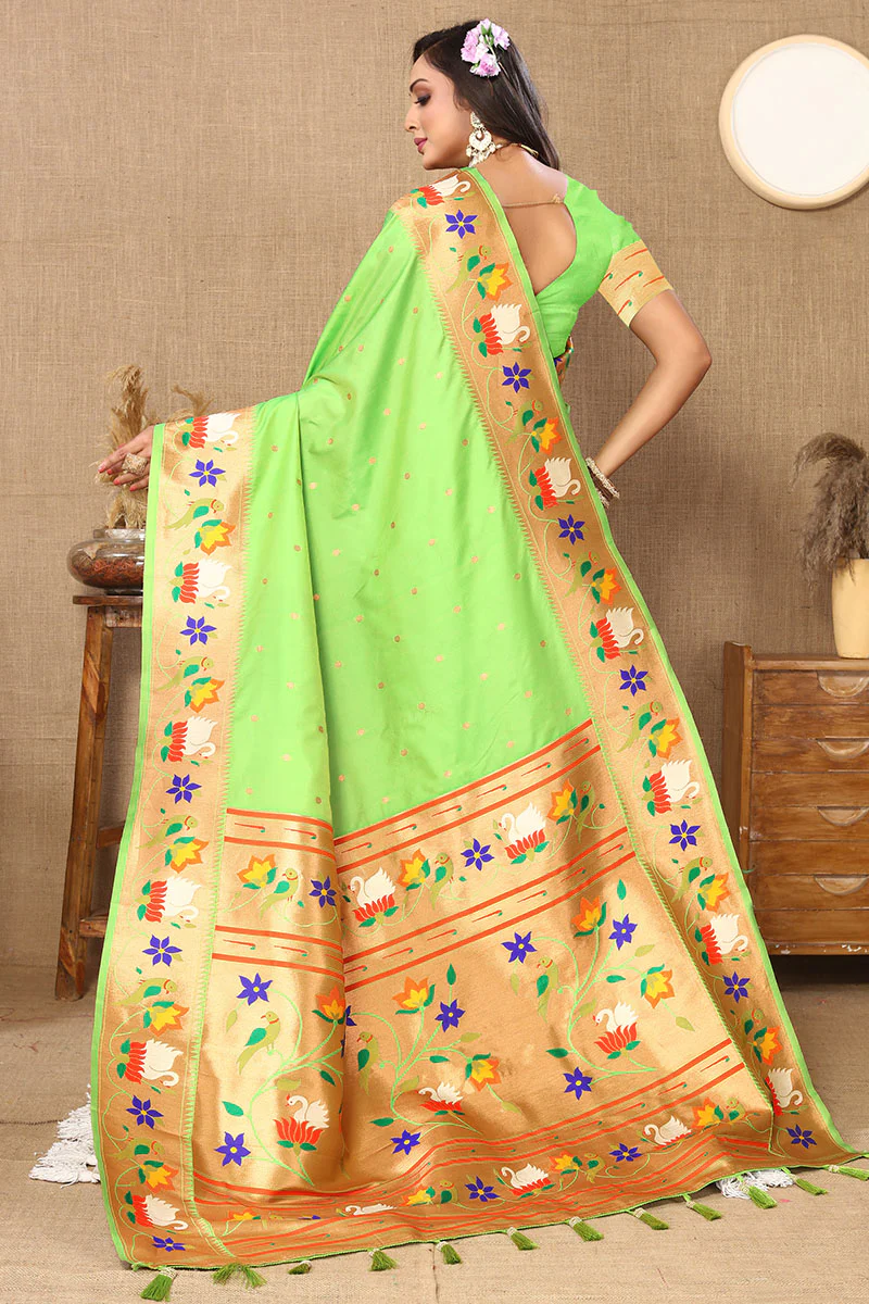 Scrumptious Parrot Paithani Silk Saree With Snappy Blouse Piece - Image 5