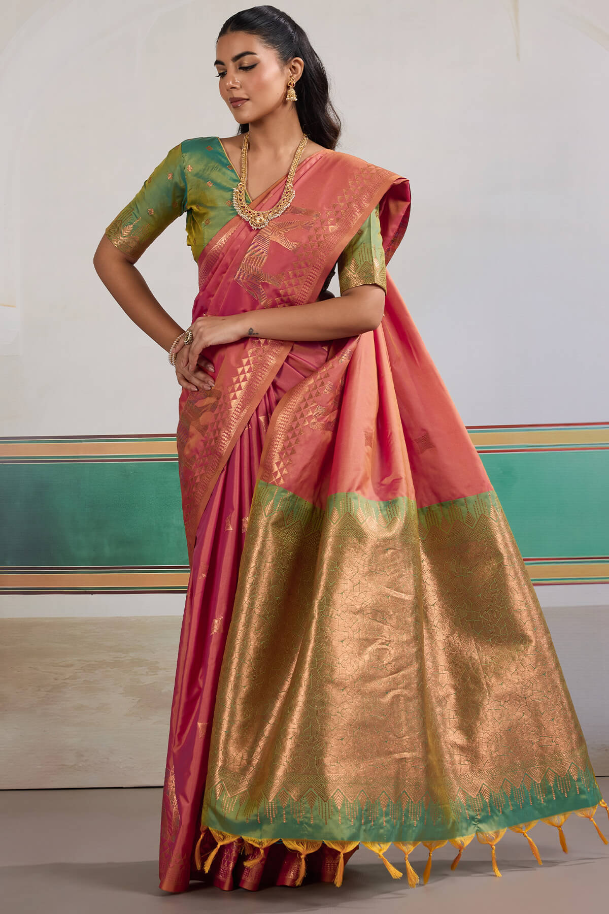 Scrumptious Pink Pure Zari Weaving Banarasi Silk Saree With Ailurophile Blouse Piece - Image 5
