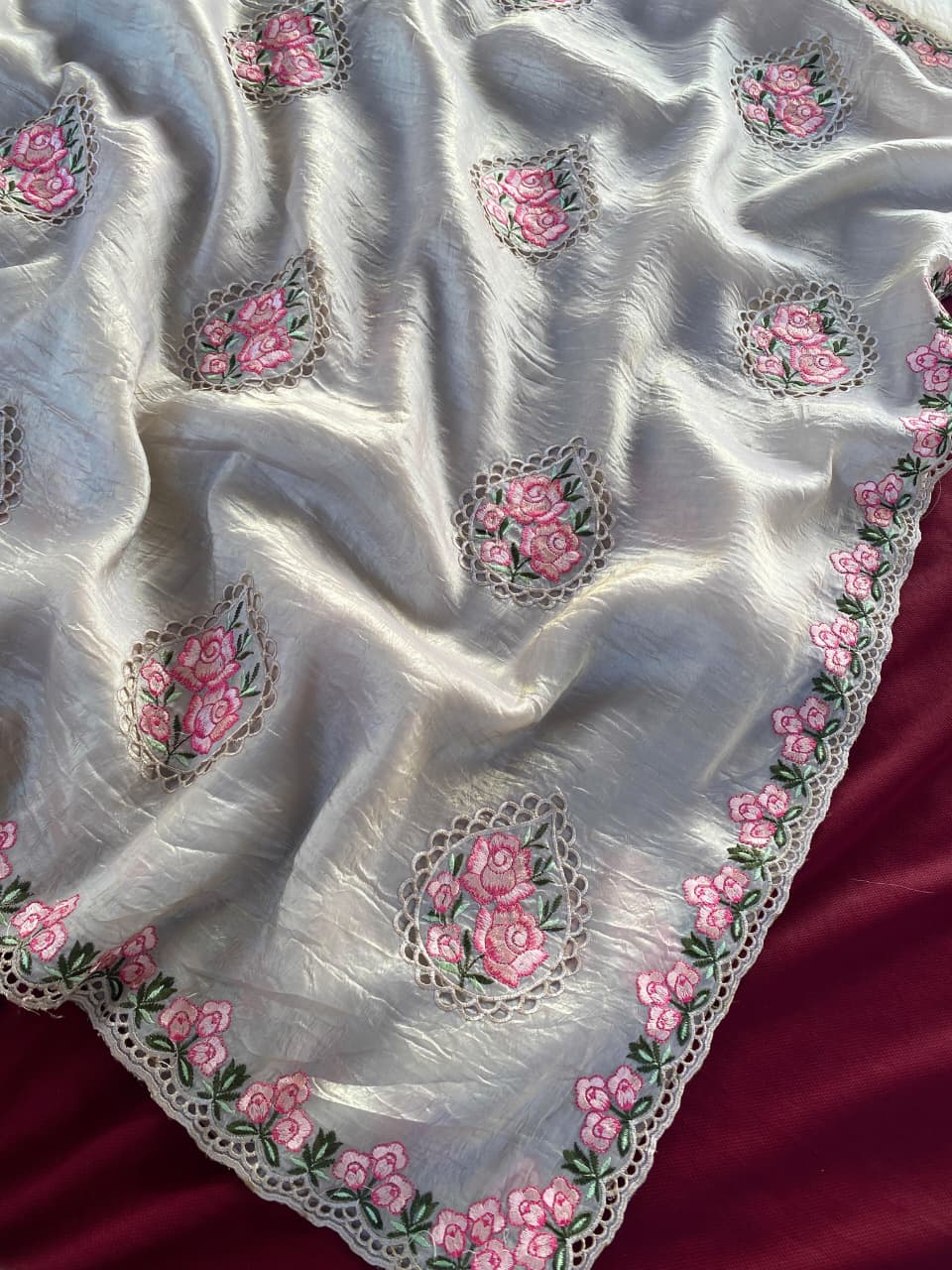 Sempiternal Grey Embroidery Work Crush Silk Saree With Refreshing Blouse Piece - Image 2