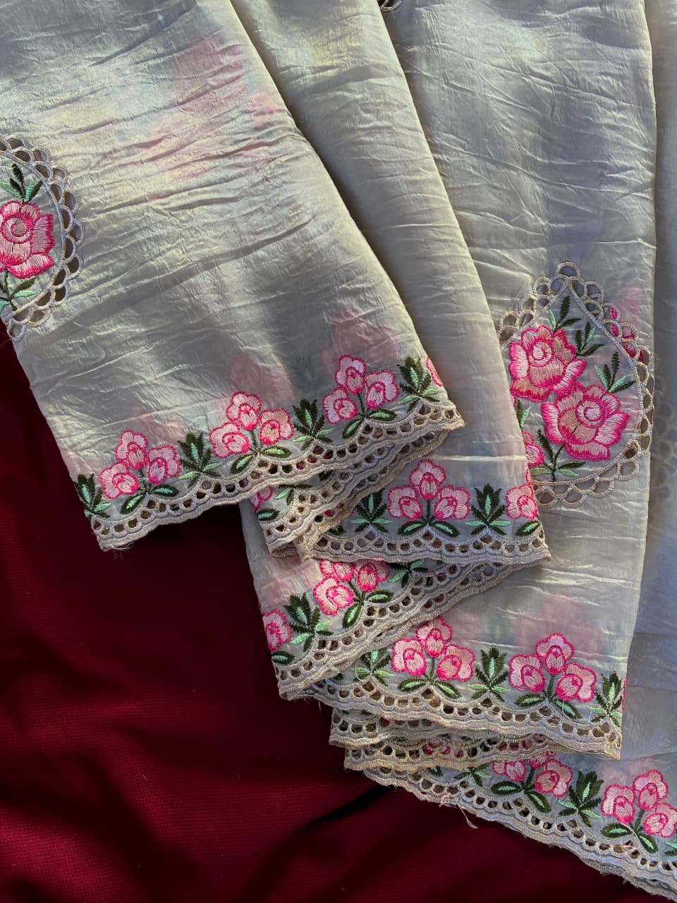 Sempiternal Grey Embroidery Work Crush Silk Saree With Refreshing Blouse Piece - Image 3