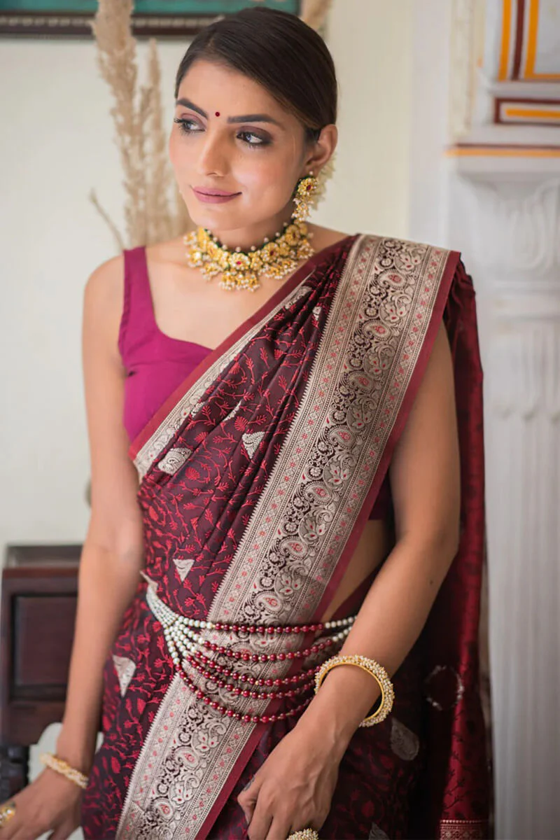 Sempiternal Maroon Soft Silk Saree With Evanescent Blouse Piece - Image 3