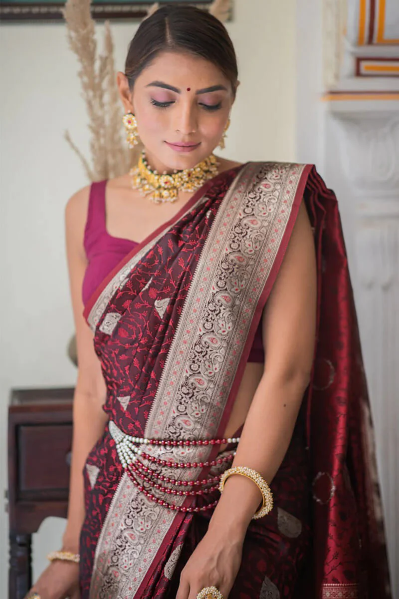 Sempiternal Maroon Soft Silk Saree With Evanescent Blouse Piece - Image 5