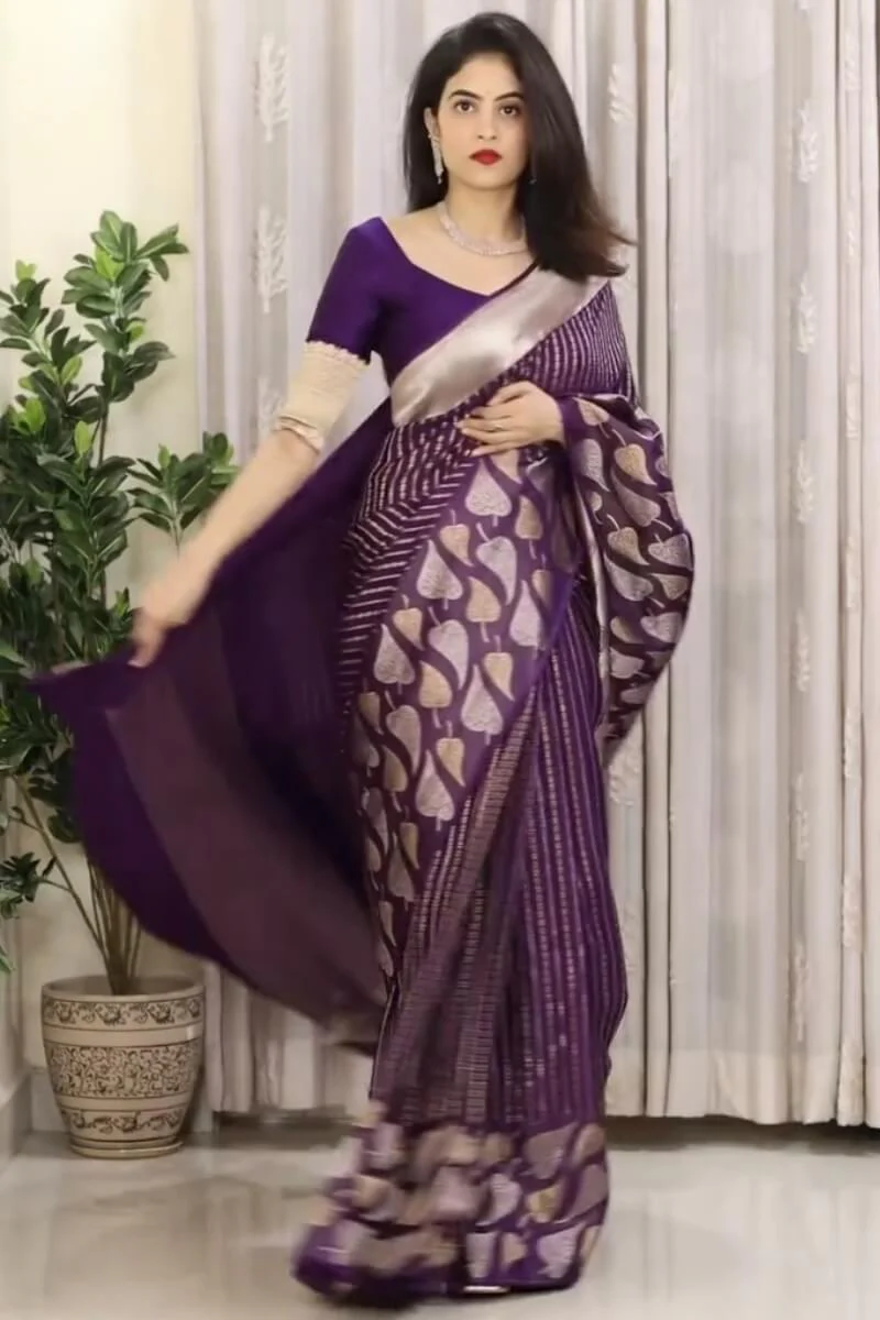 Sempiternal Purple Soft Silk Saree With Lassitude Blouse Piece - Image 6