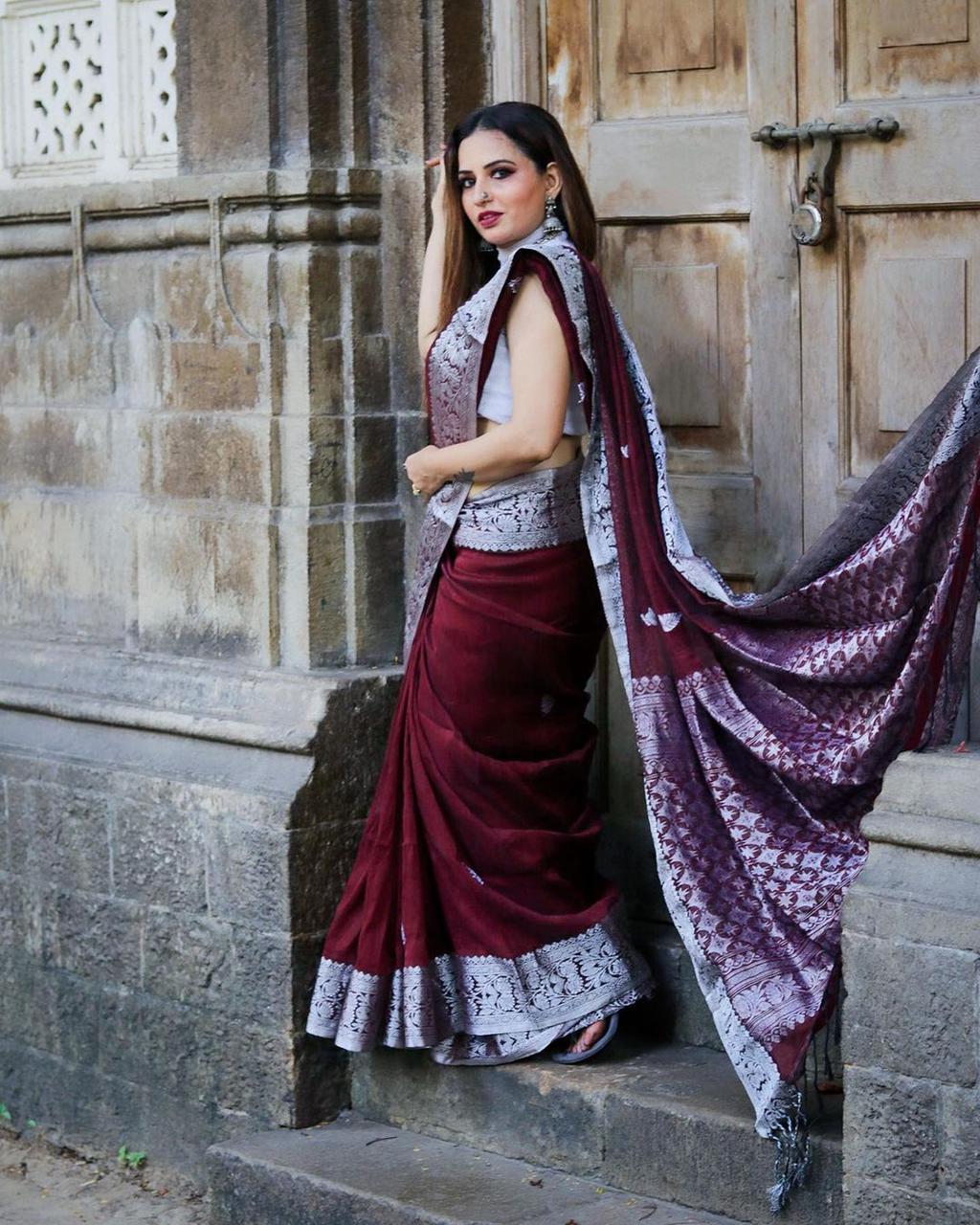 Sensational Wine Soft Banarasi Silk Saree With Attractive Blouse Piece - Image 2