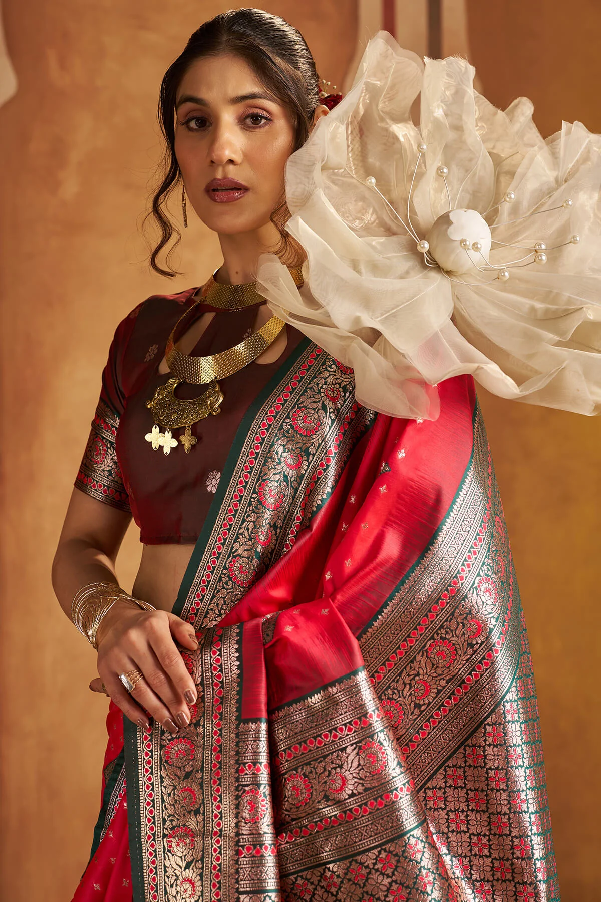 Seraglio Dark Pink Pure Zari Weaving Banarasi Silk Saree With Magnetic Blouse Piece - Image 2