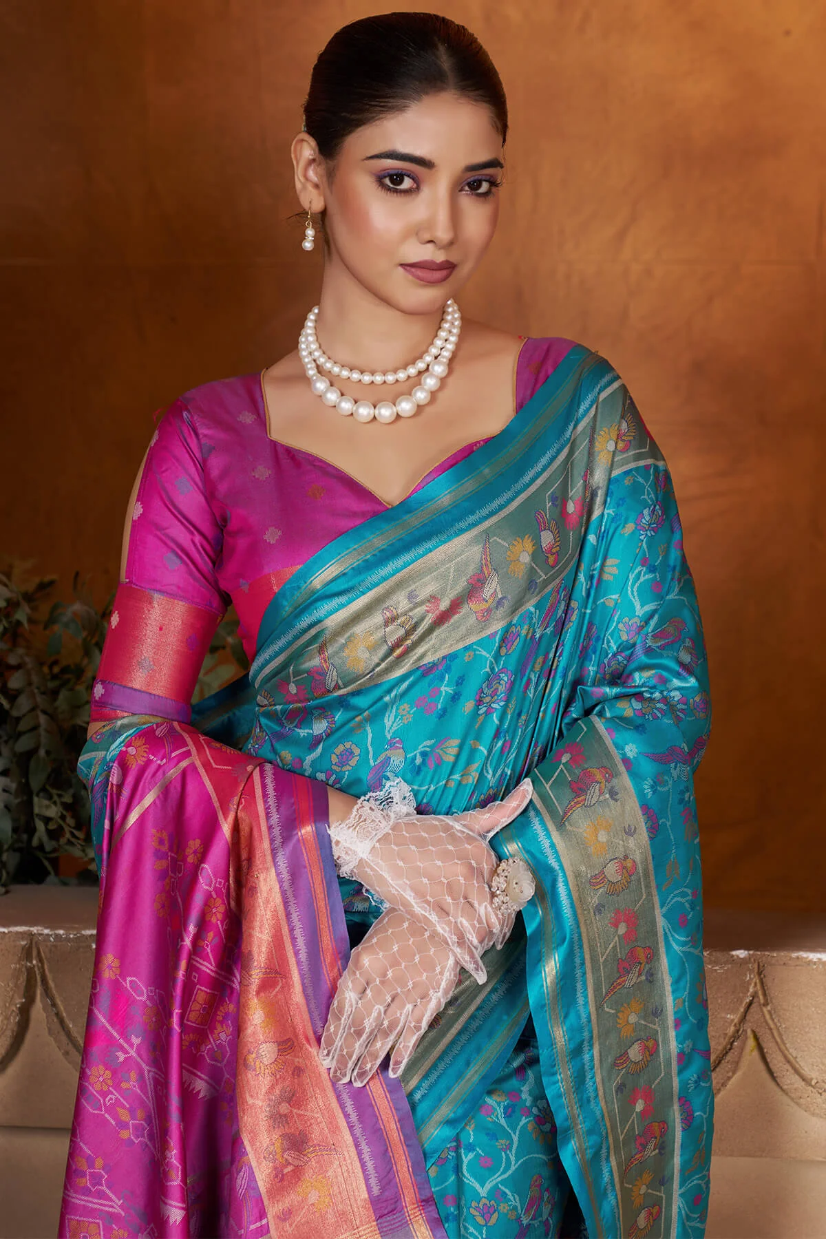 Seraglio Firozi Paithani Silk Saree With Groovy Blouse Piece - Image 2