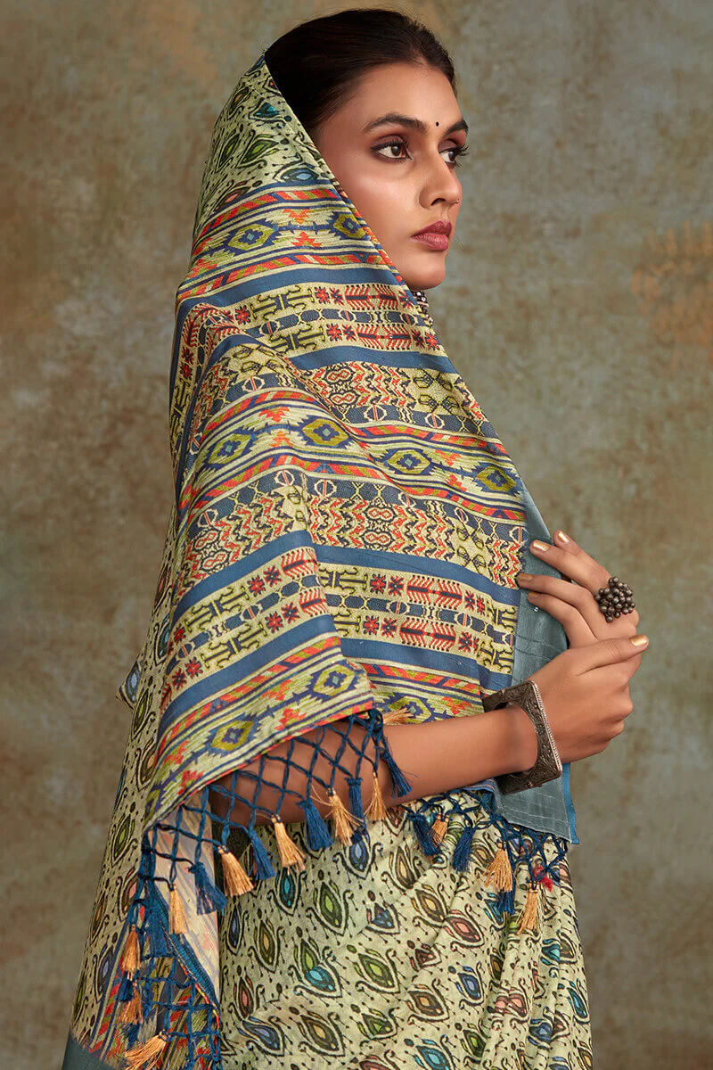 Seraglio Pista Digital Printed Soft Silk Saree With Engaging Blouse Piece - Image 3