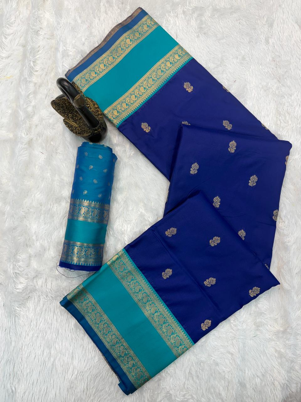 Seraglio Royal Blue Soft Banarasi Kathpadar Silk Saree With Ephemeral Blouse Piece - Image 2