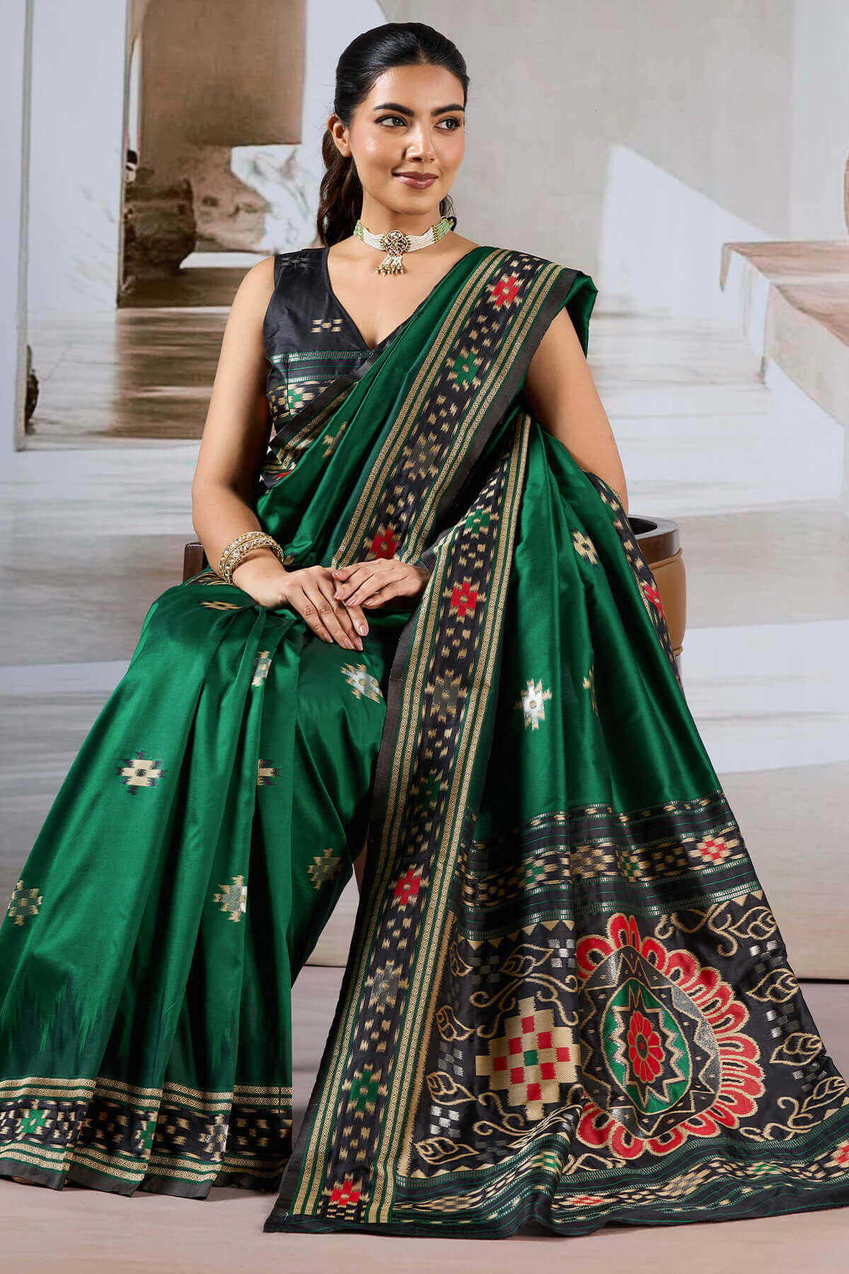Seraphic Dark Green Patola Silk Saree with Extraordinary Blouse Piece - Image 5