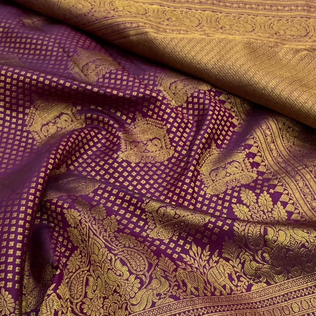 Seraphic Purple Pure Zari Weaving Banarasi Silk Saree With Adoring Blouse Piece - Image 4