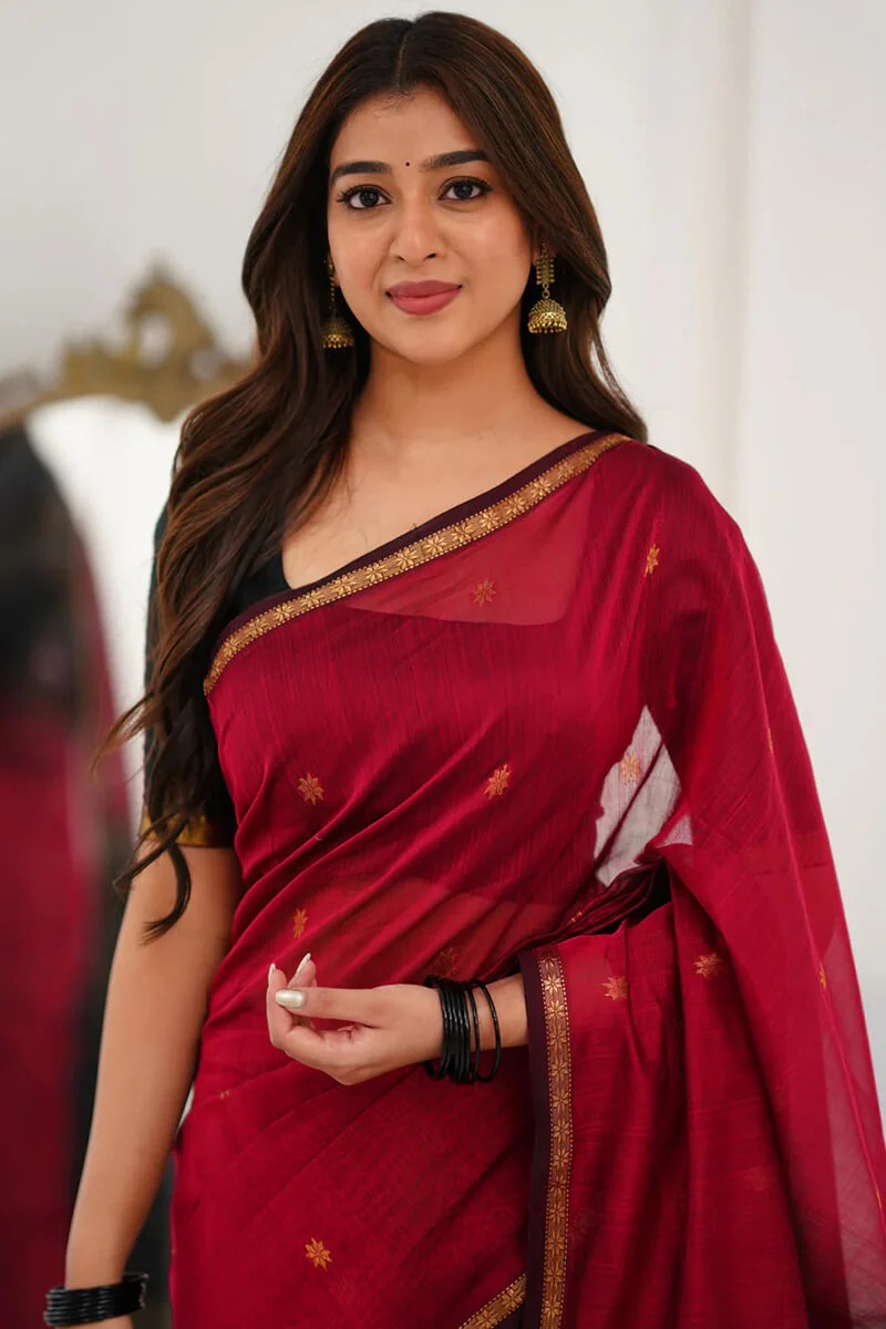 Seraphic Red Cotton Silk Saree With Mellifluous Blouse Piece - Image 2