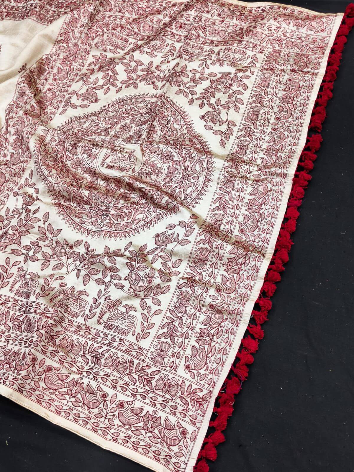 Serendipity Off White Embroidery Work Tussar Silk Saree With Desuetude Blouse Piece - Image 3
