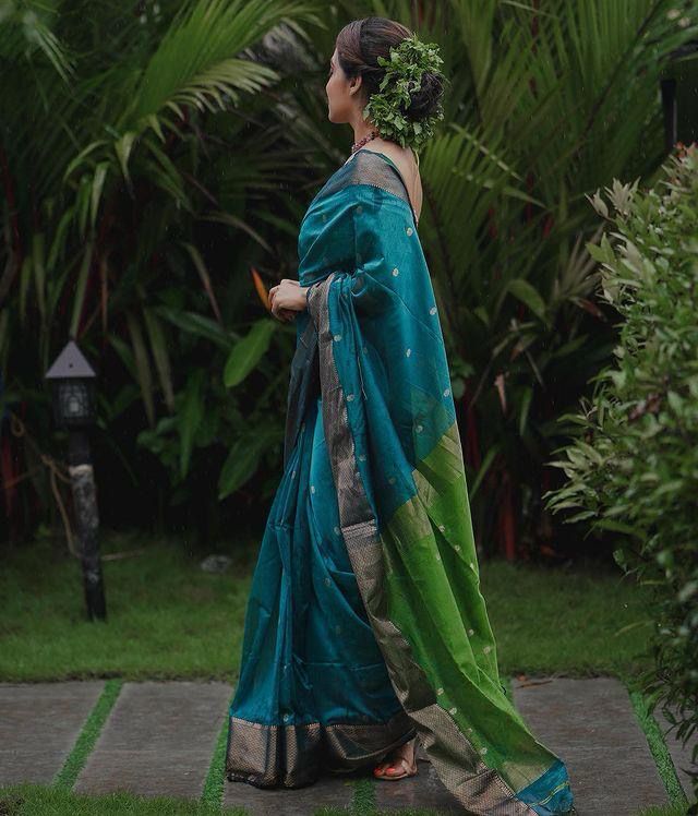 Serendipity Rama Soft Silk Saree With Ravishing Blouse Piece - Image 5