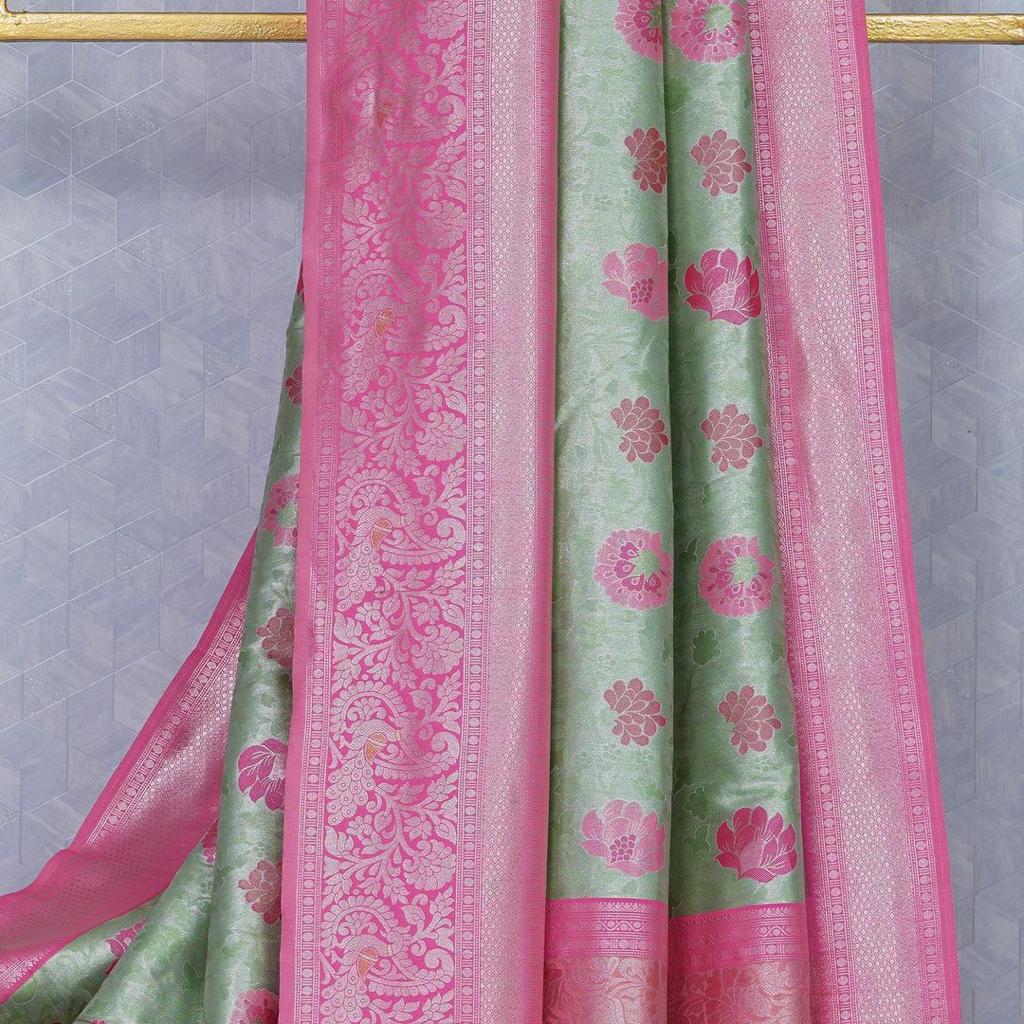 Serendipity Sea Green Soft Silk Saree With Devastating Blouse Piece - Image 2