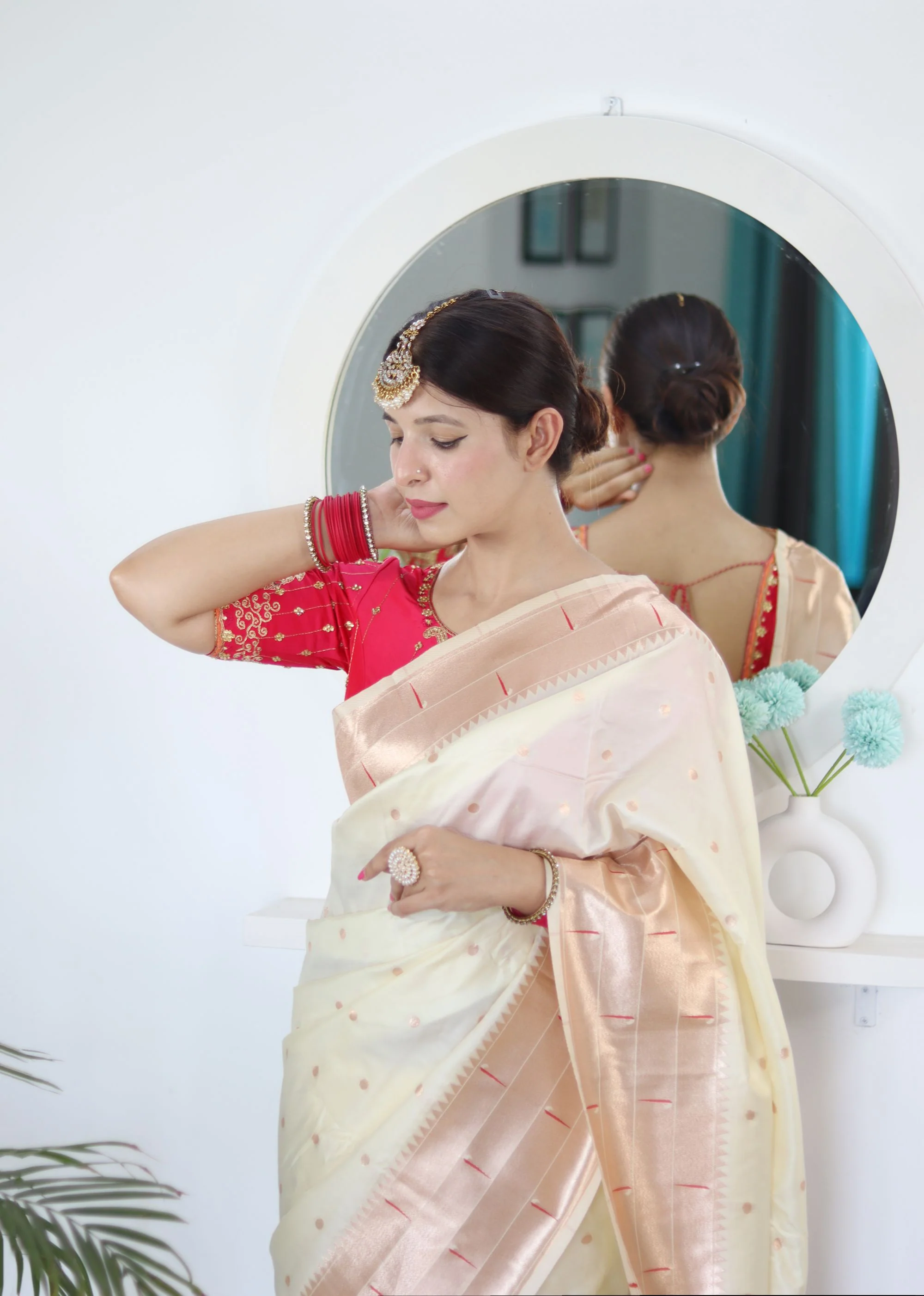 Sizzling Beige Paithani Silk Saree With Girlish Blouse Piece - Image 4