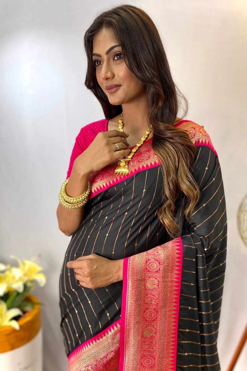 Sizzling Black Soft Banarasi Silk Saree With Gratifying Blouse Piece - Image 2