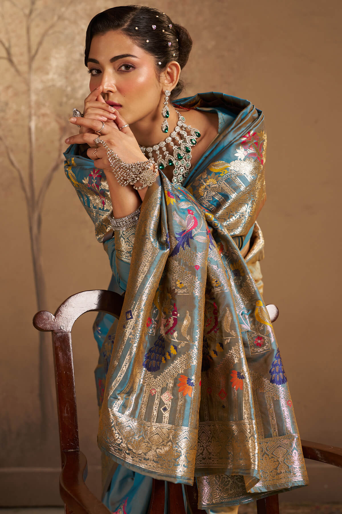 Sizzling Grey Pure Zari Weaving Banarasi Silk Saree With Dulcet Blouse Piece - Image 2