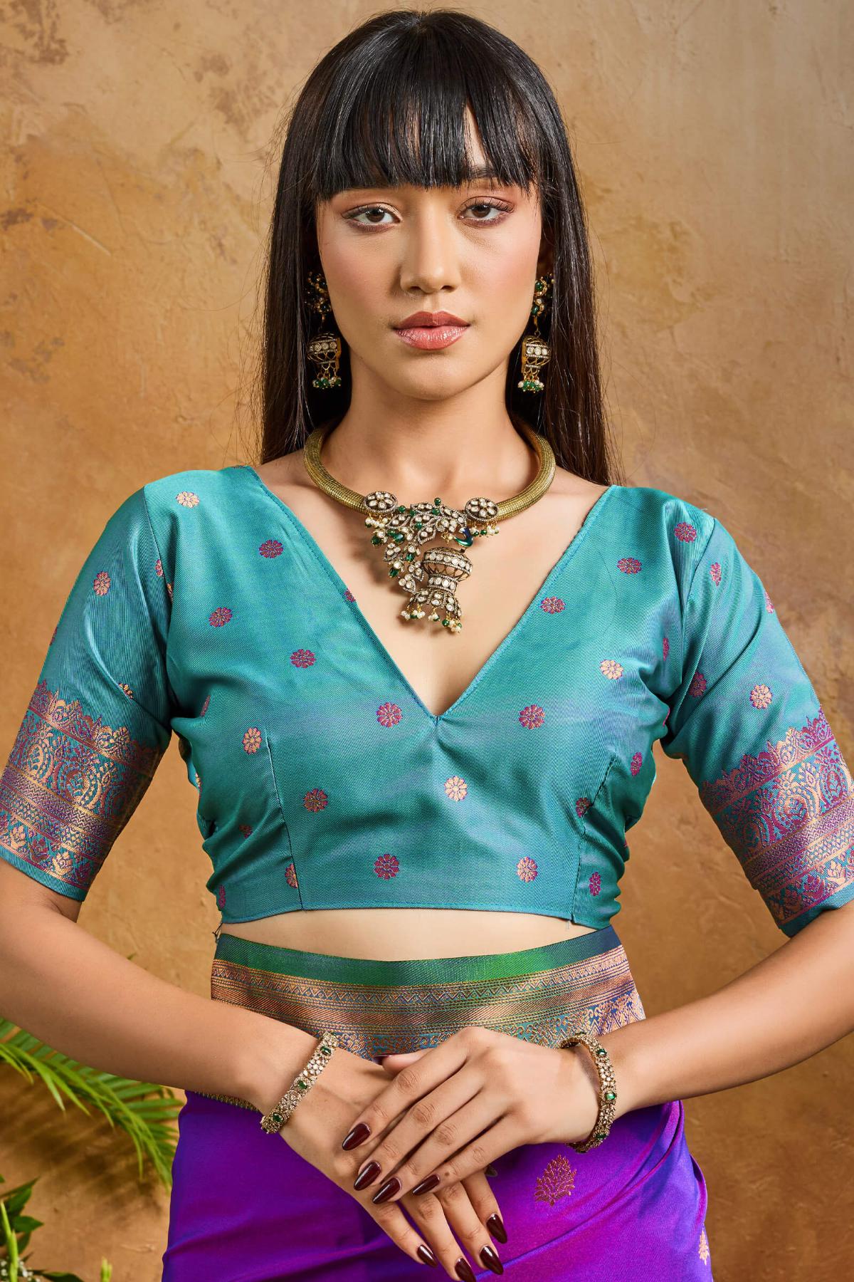 Sizzling Royal Purple Soft Banarasi Silk Saree With Inspiring Blouse Piece - Image 4